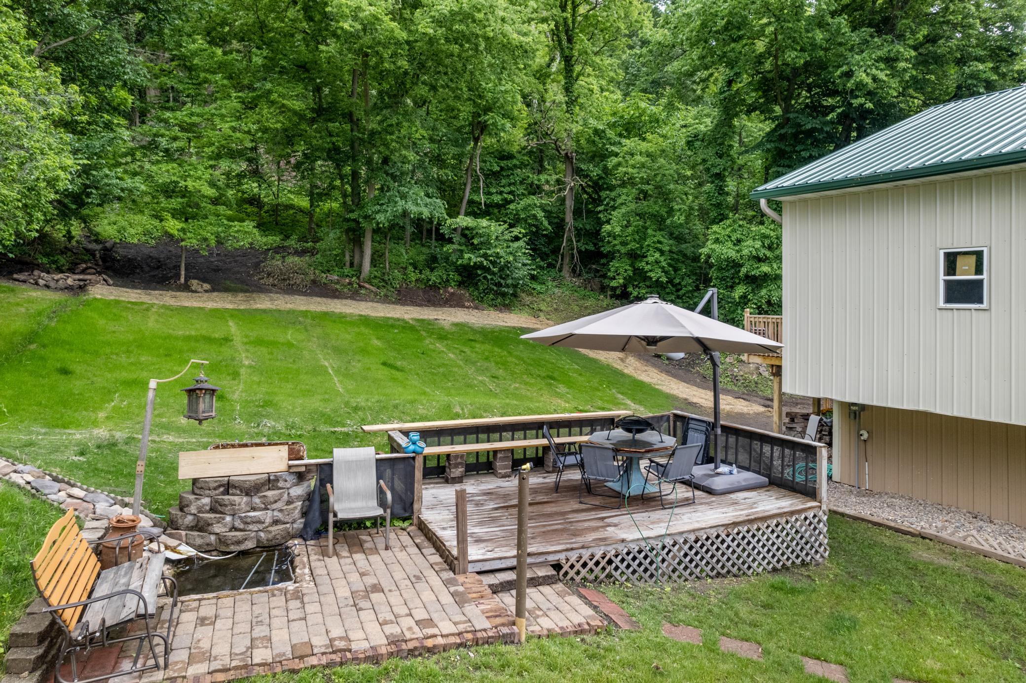 main property photo 32