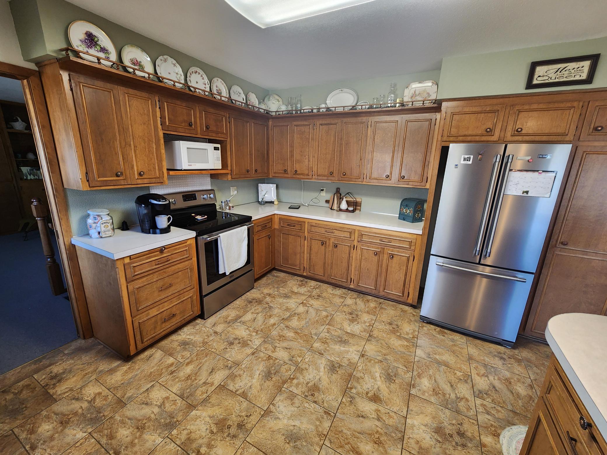 main property photo 17