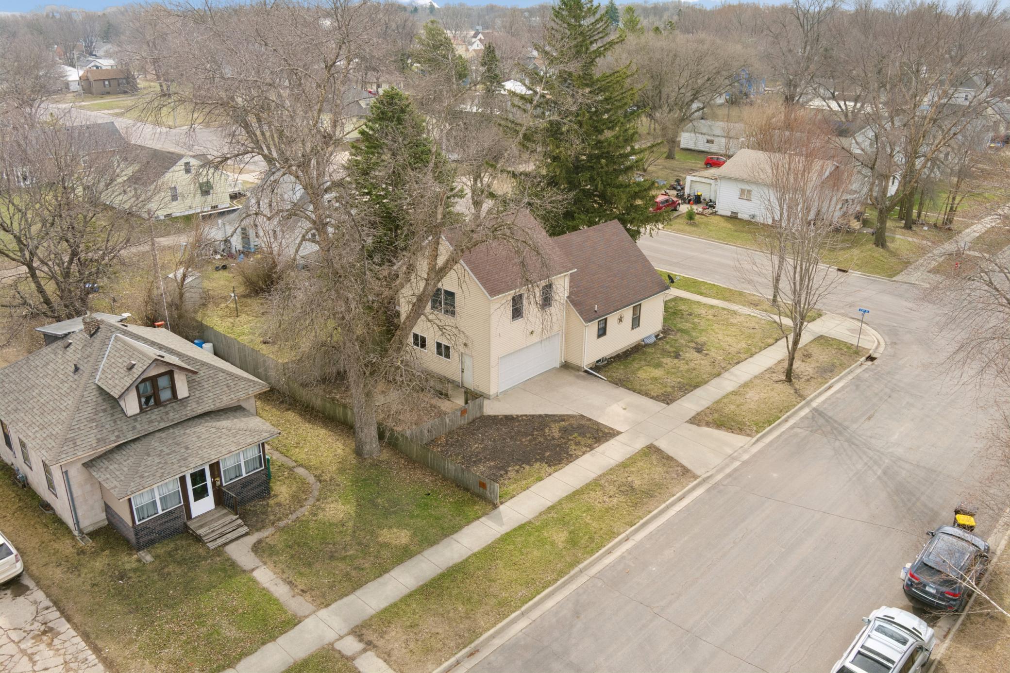 main property photo 23