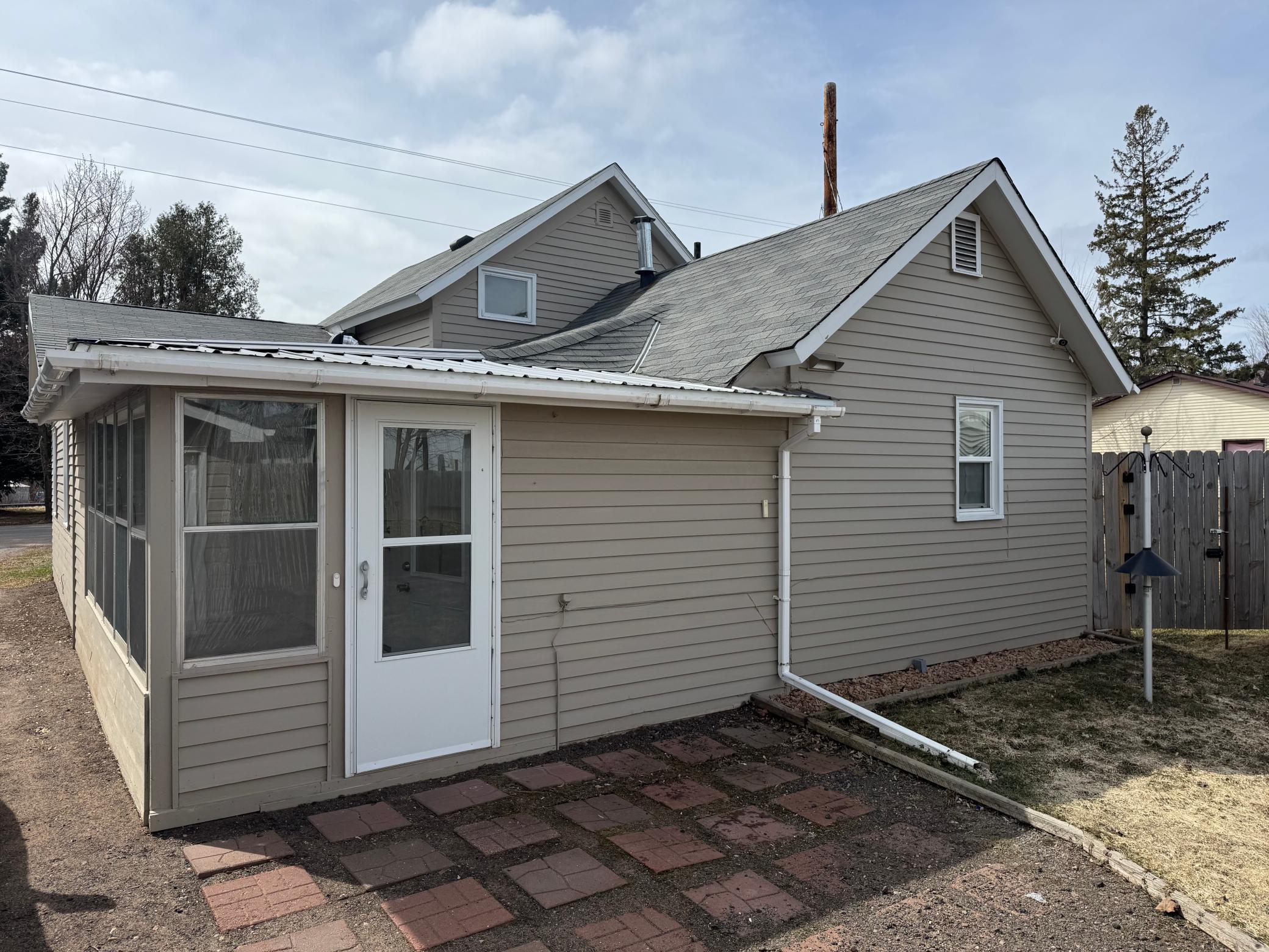 main property photo 20