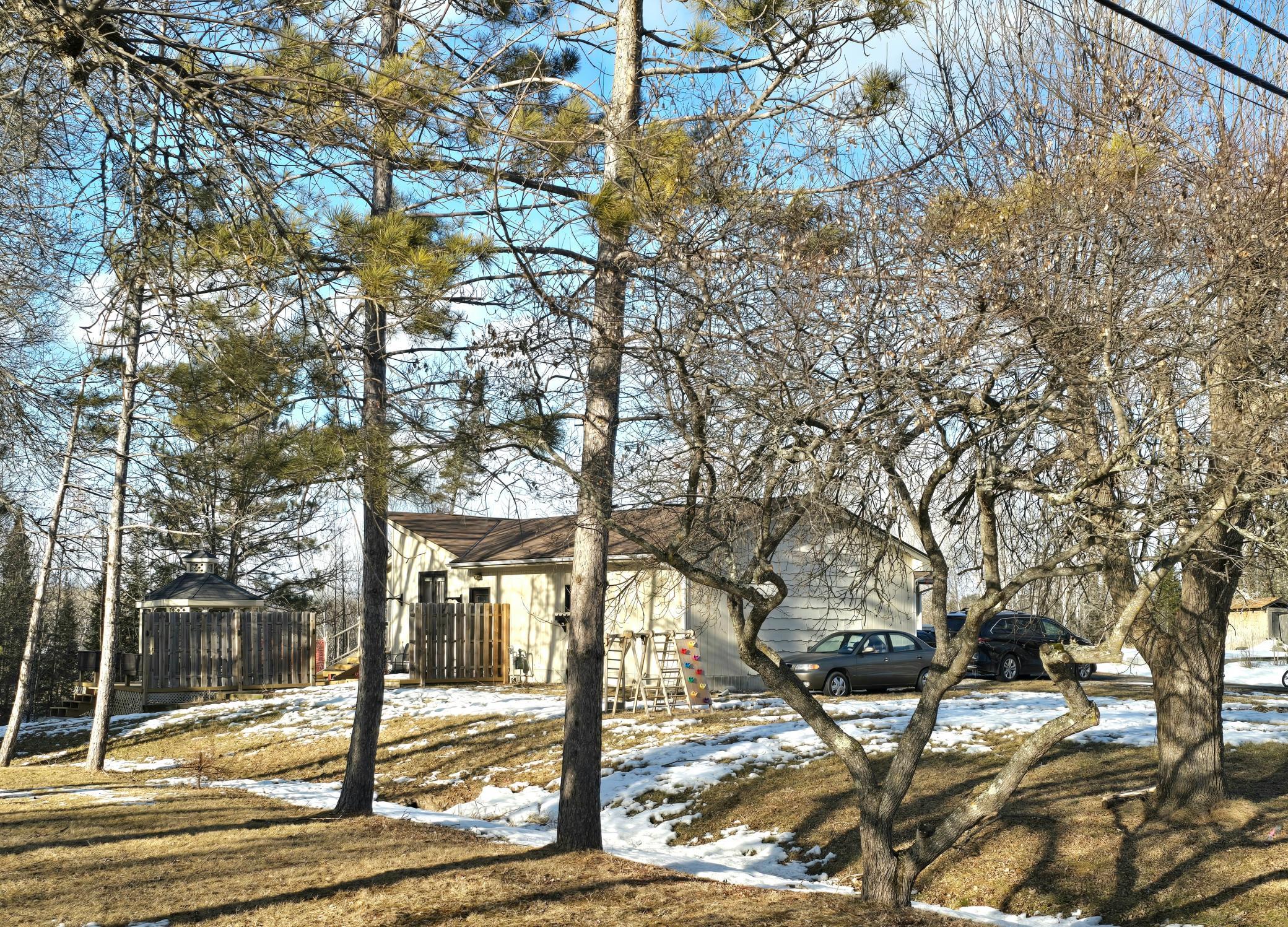main property photo 40