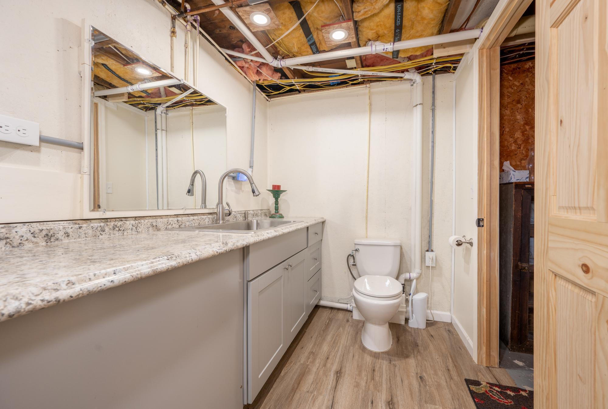 main property photo 40