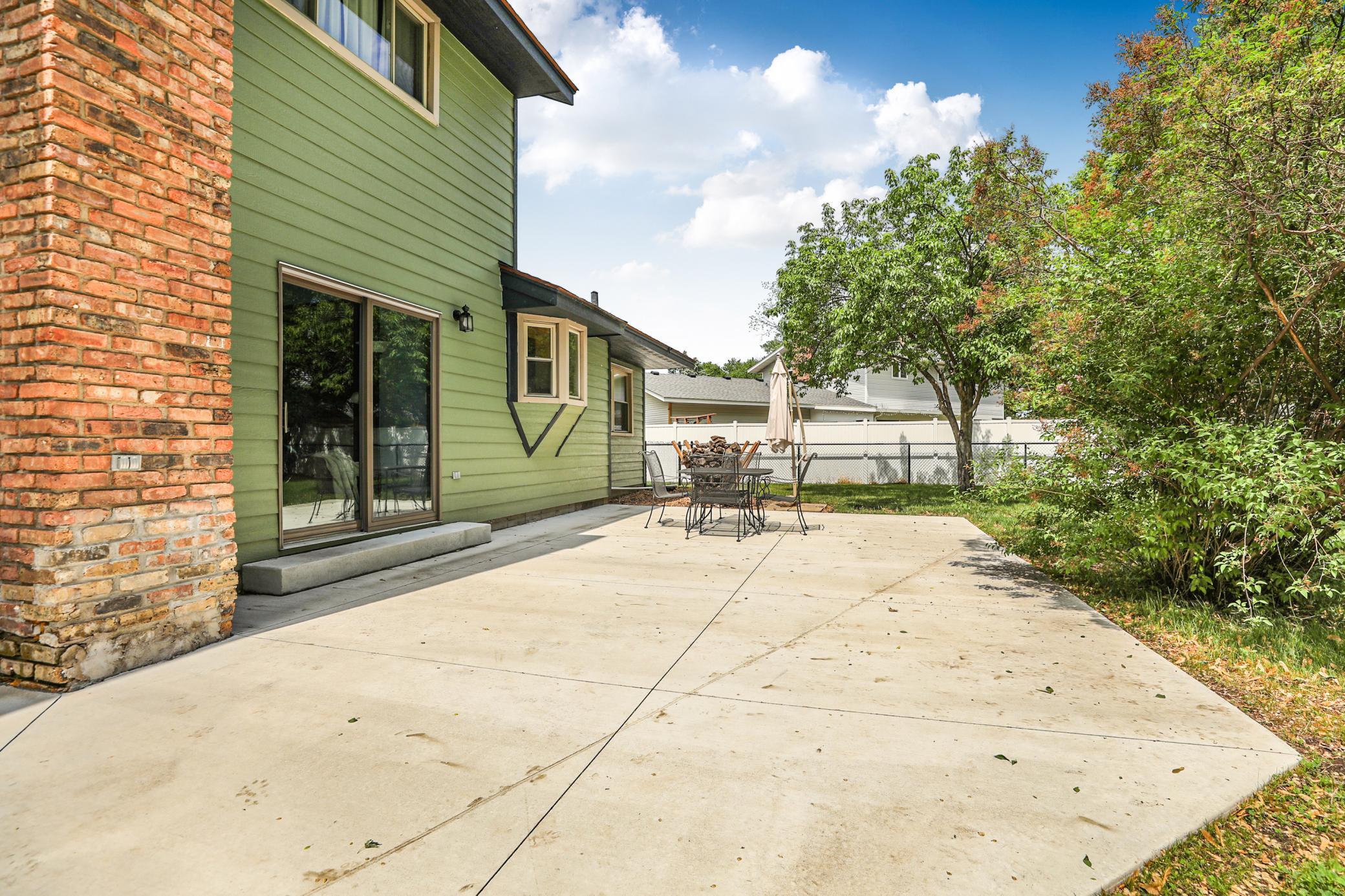 main property photo 6
