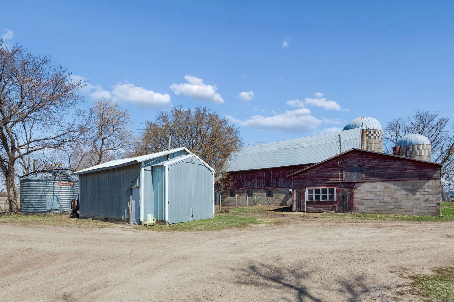 main property photo 49