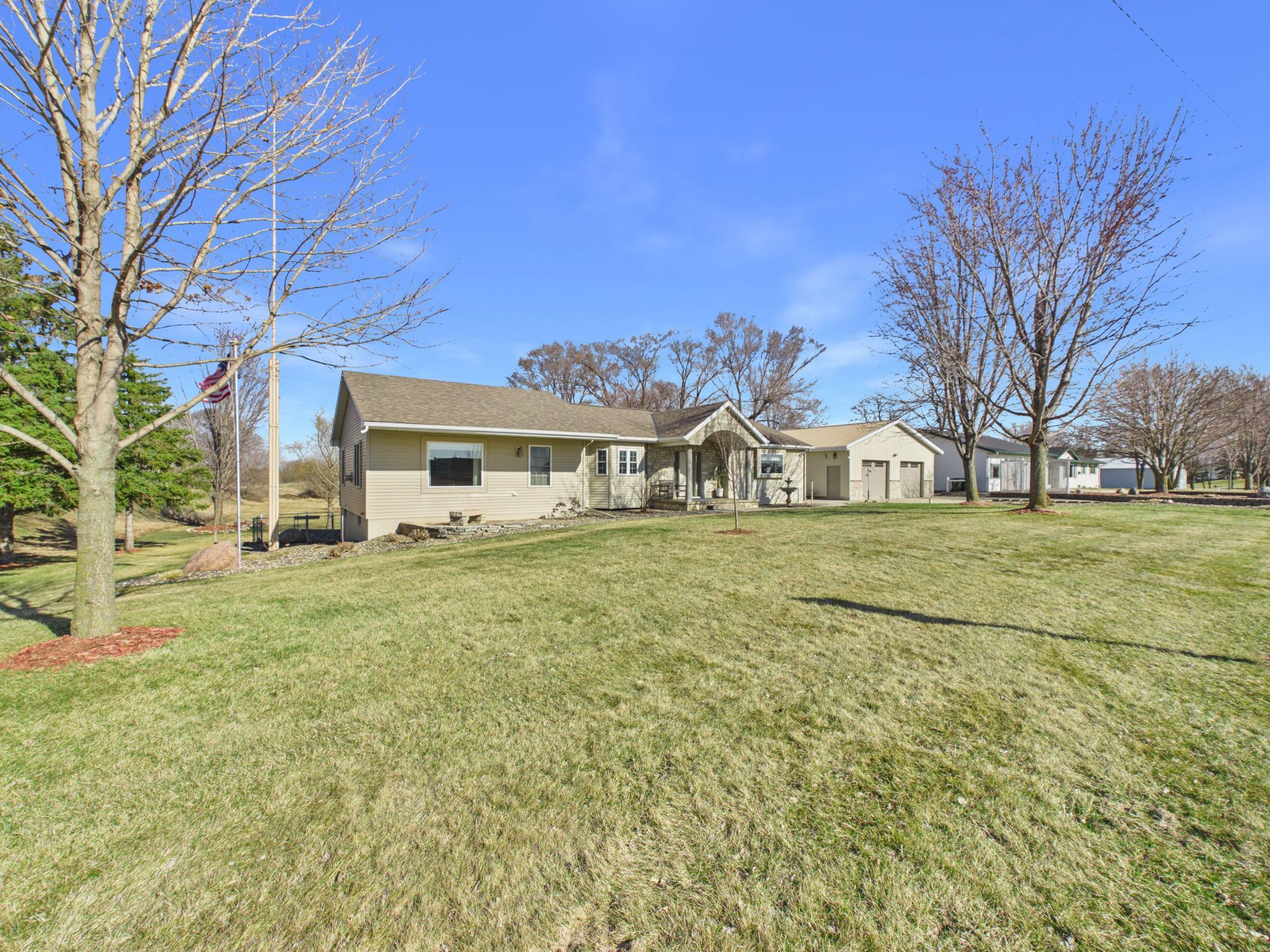 main property photo 41