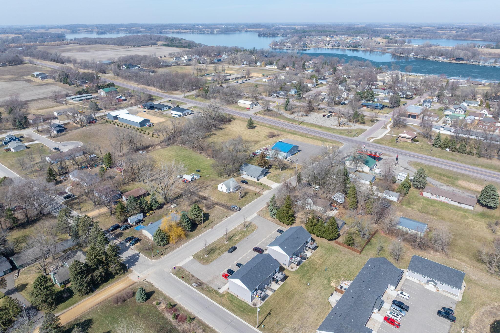 main property photo 45