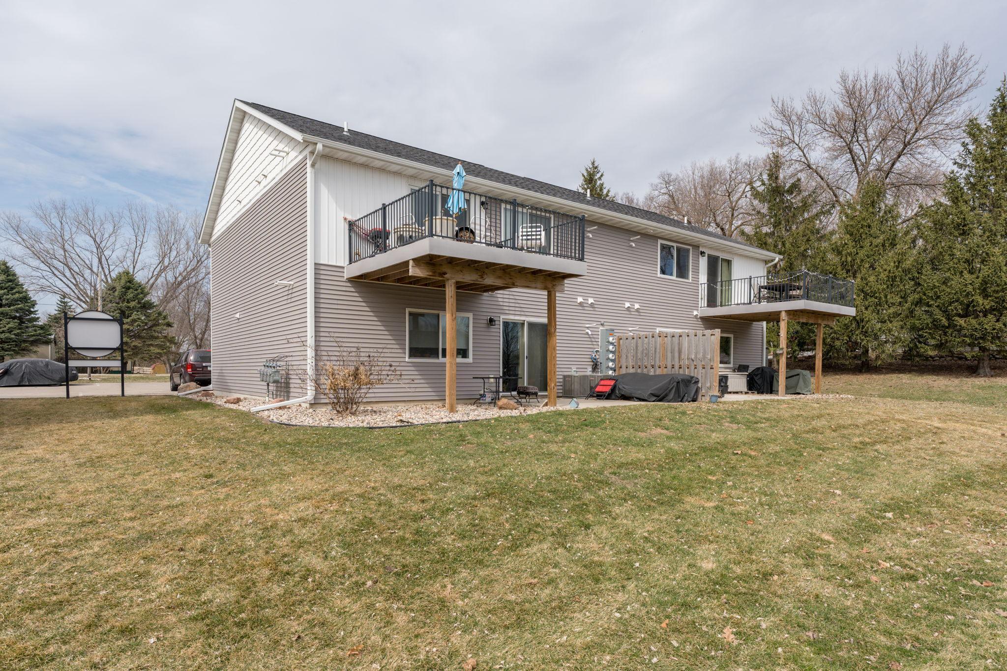 main property photo 76