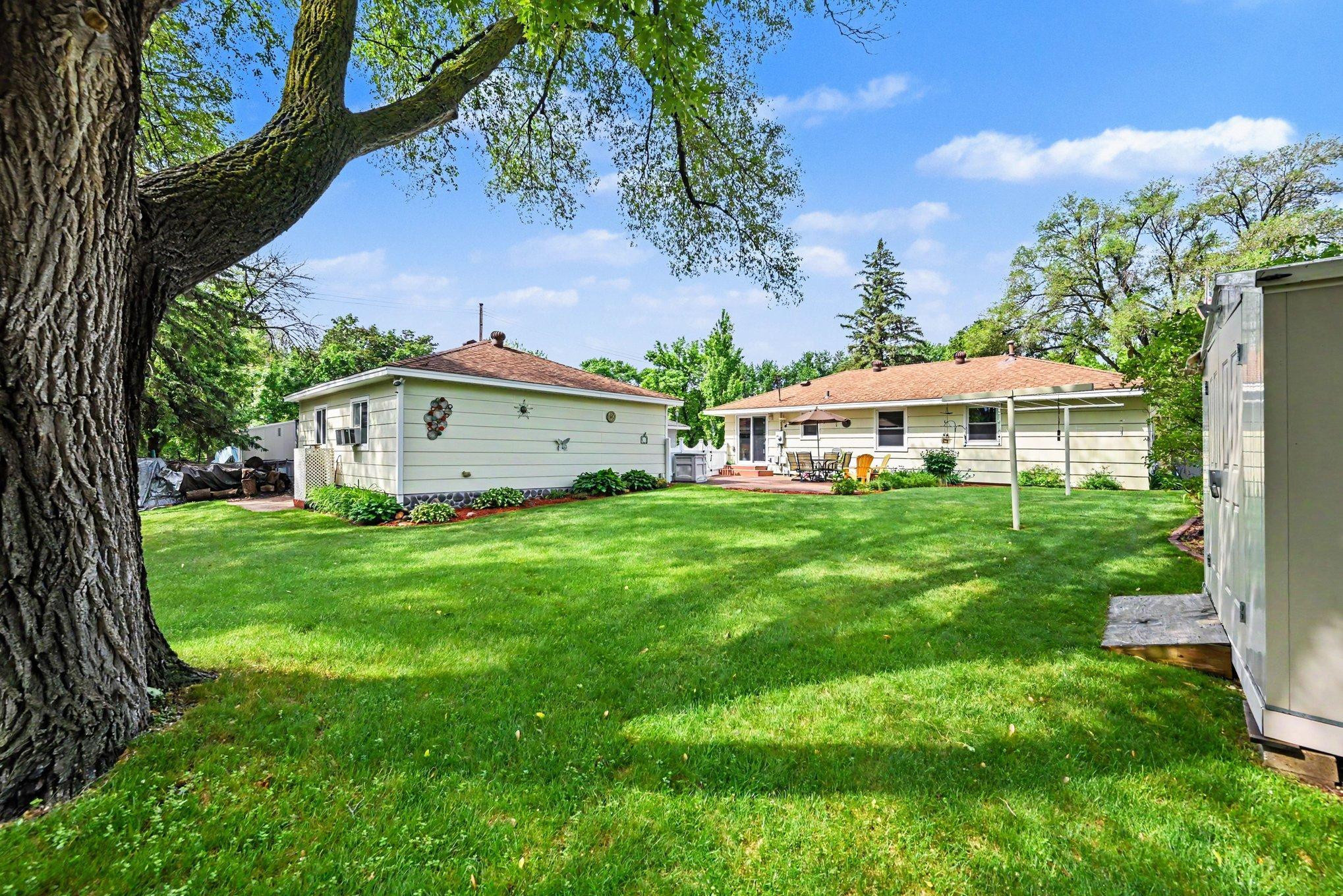 main property photo 22