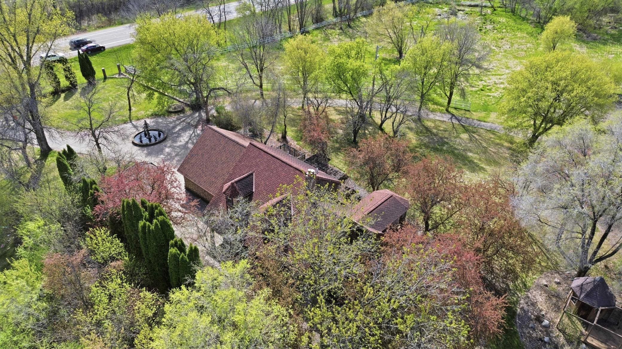 main property photo 34