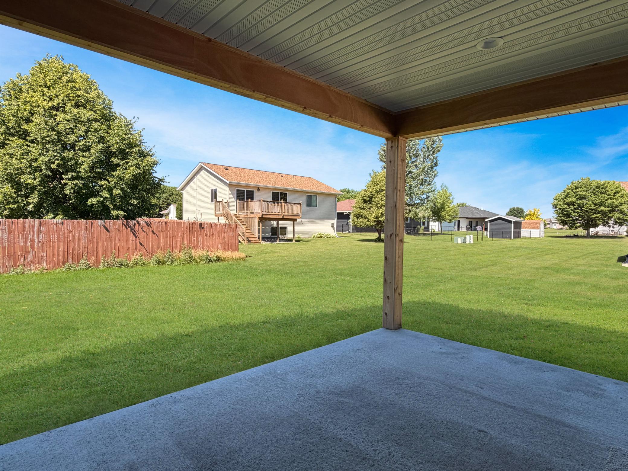 main property photo 9