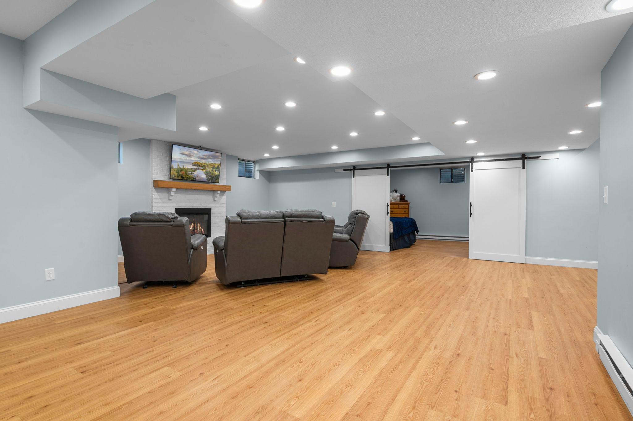main property photo 65