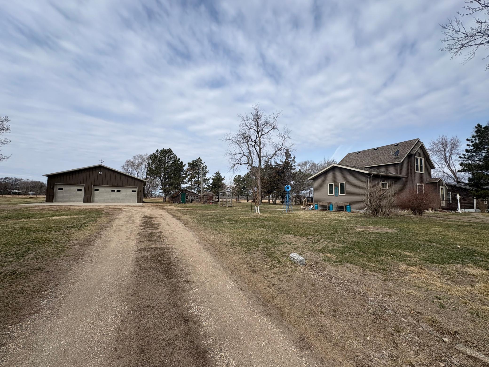 main property photo 17
