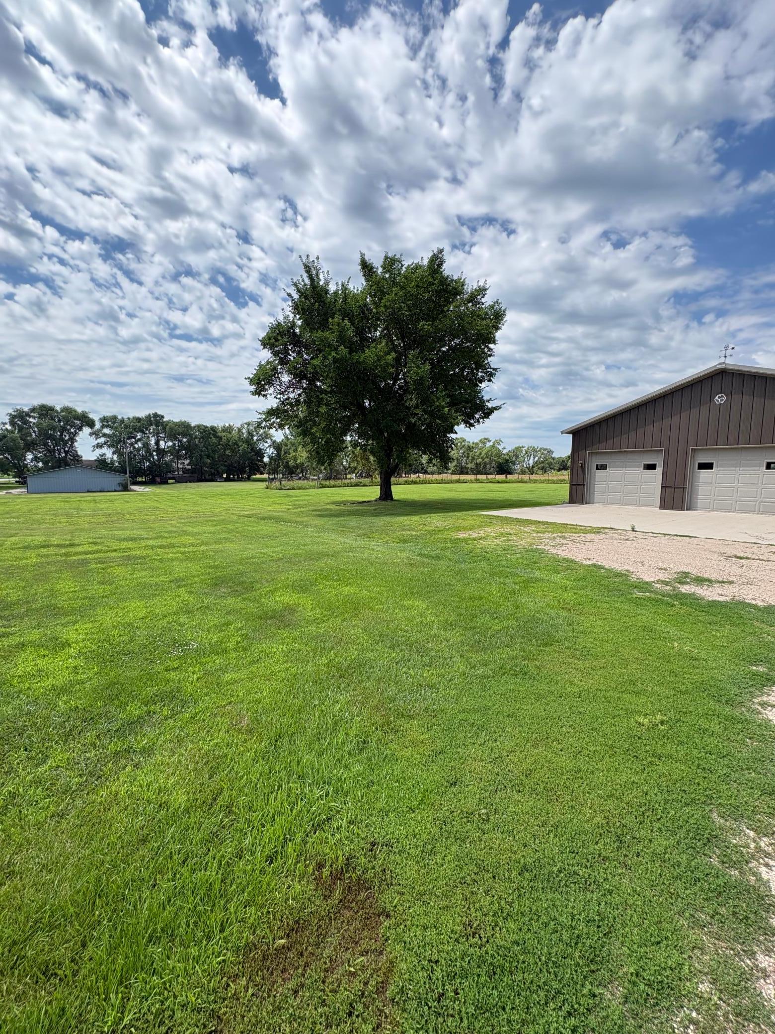 main property photo 34