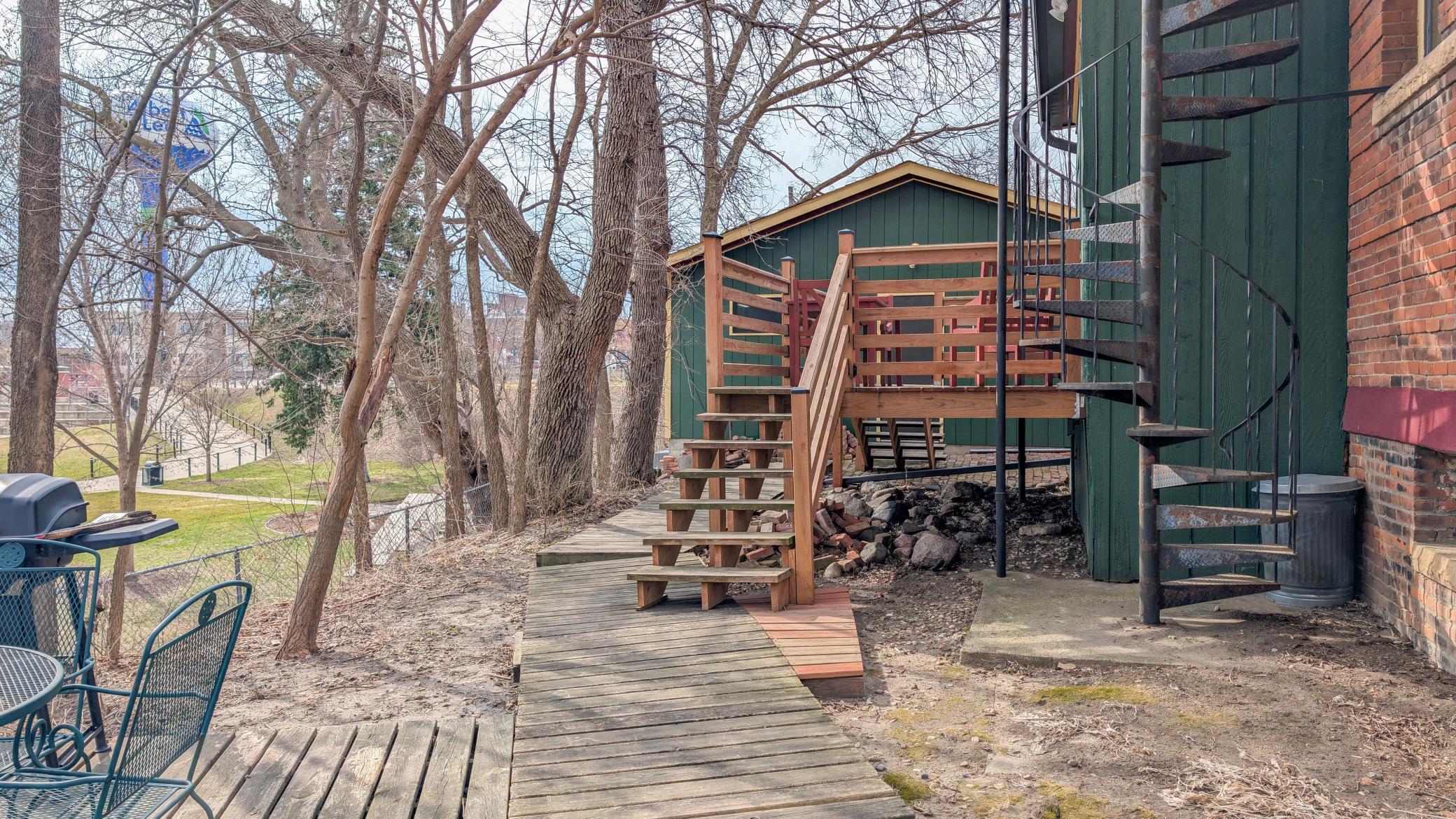 main property photo 110