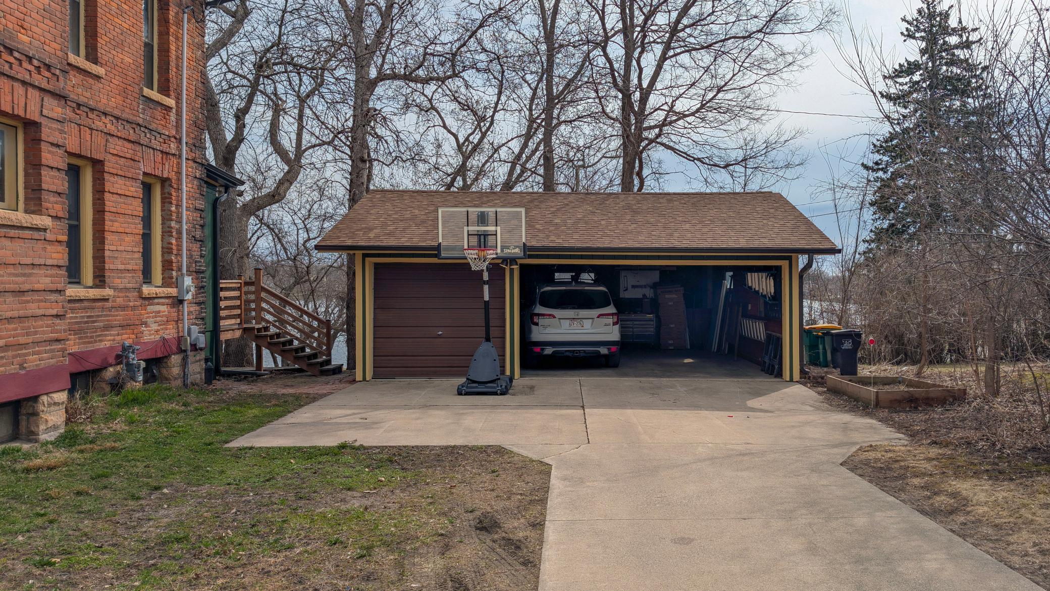 main property photo 113