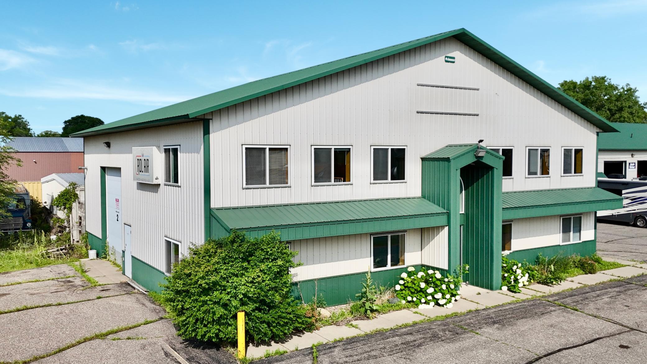 main property photo 40