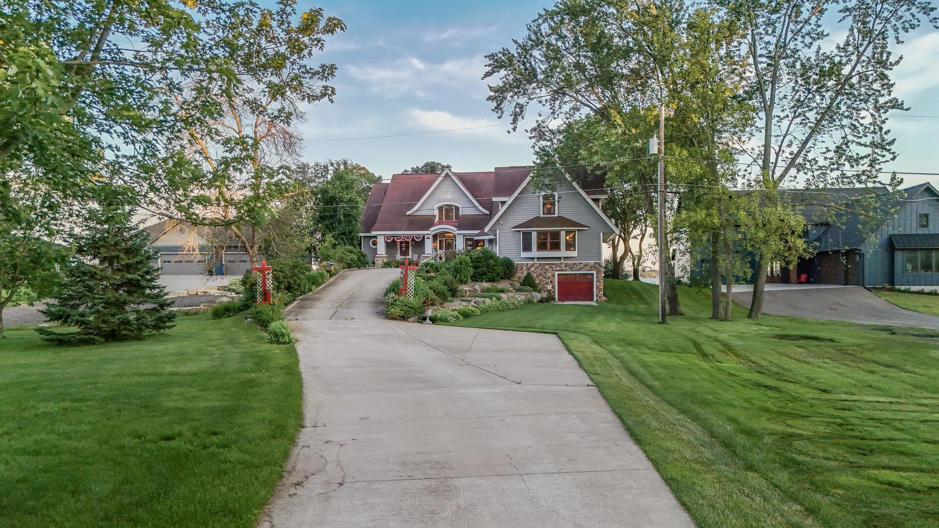 main property photo 30