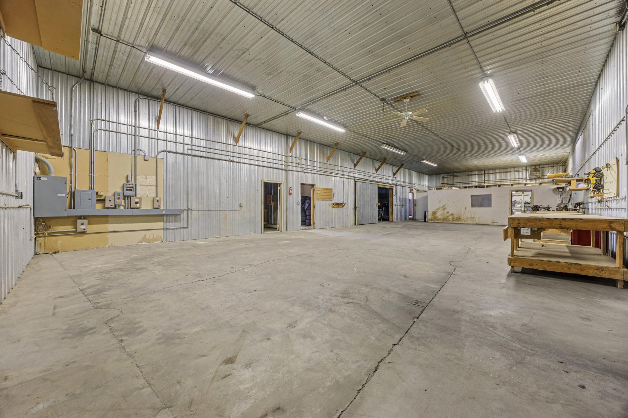 main property photo 8
