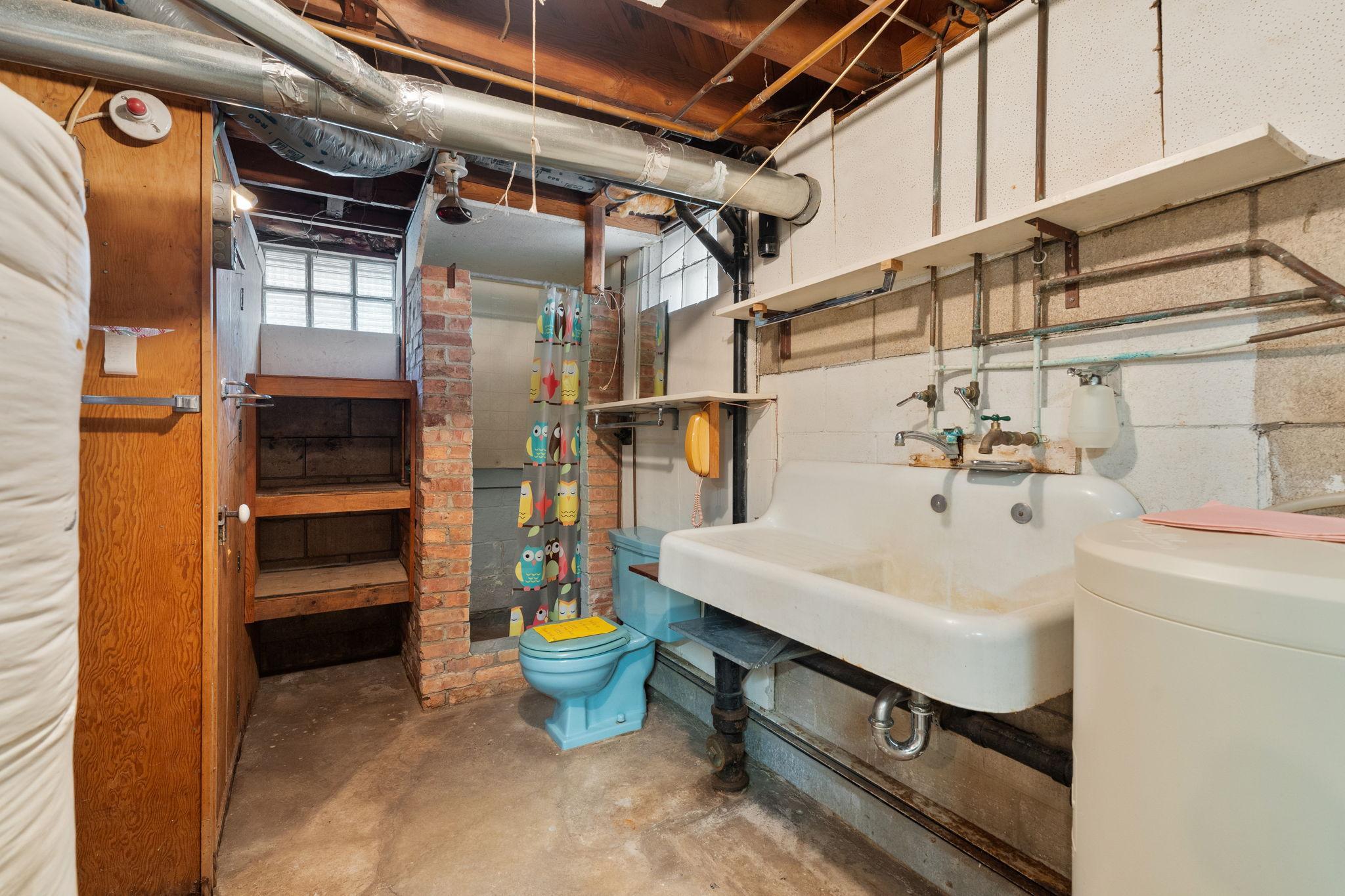 main property photo 25