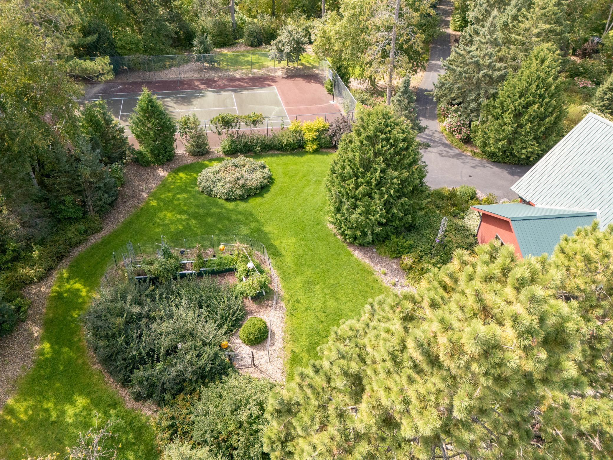 main property photo 27