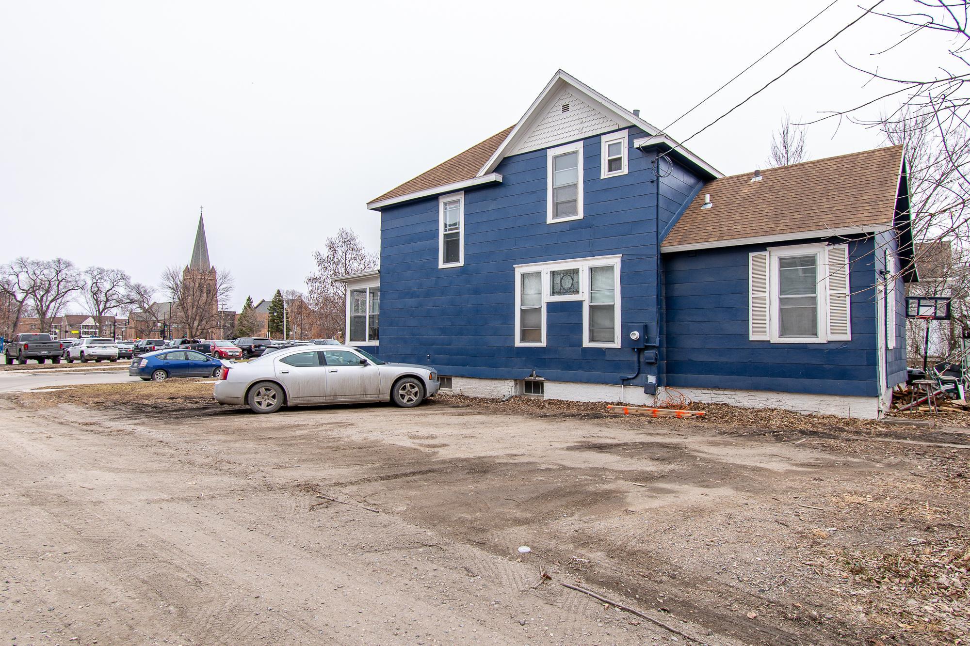 main property photo 2