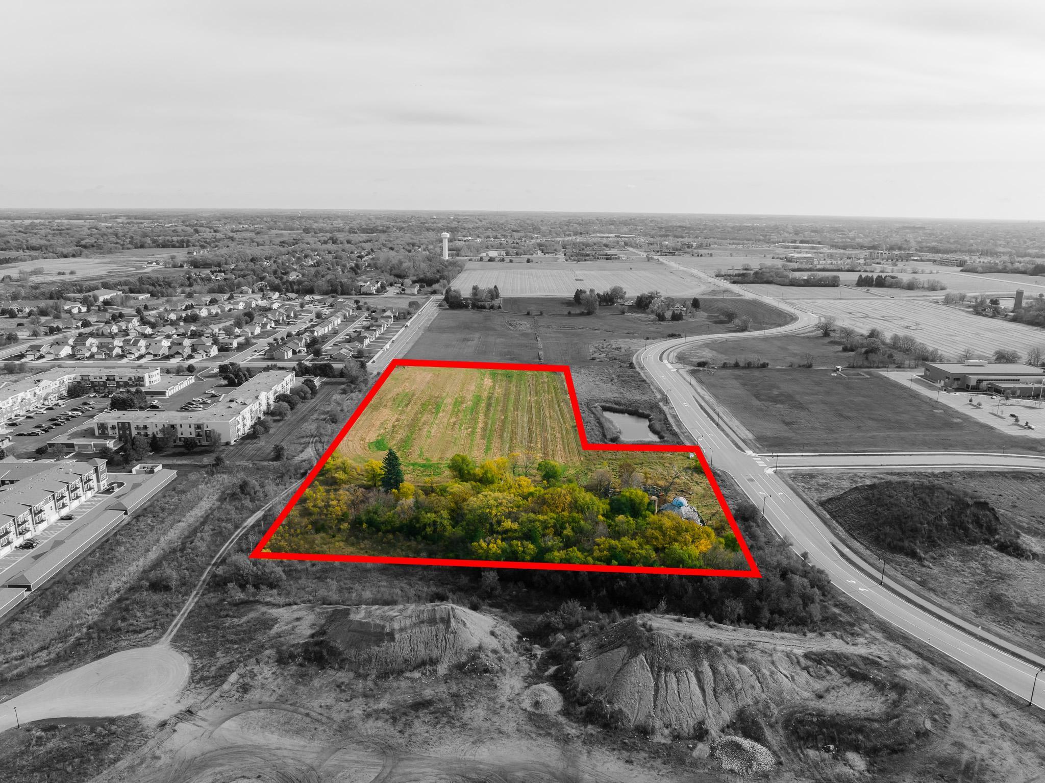 main property photo 14