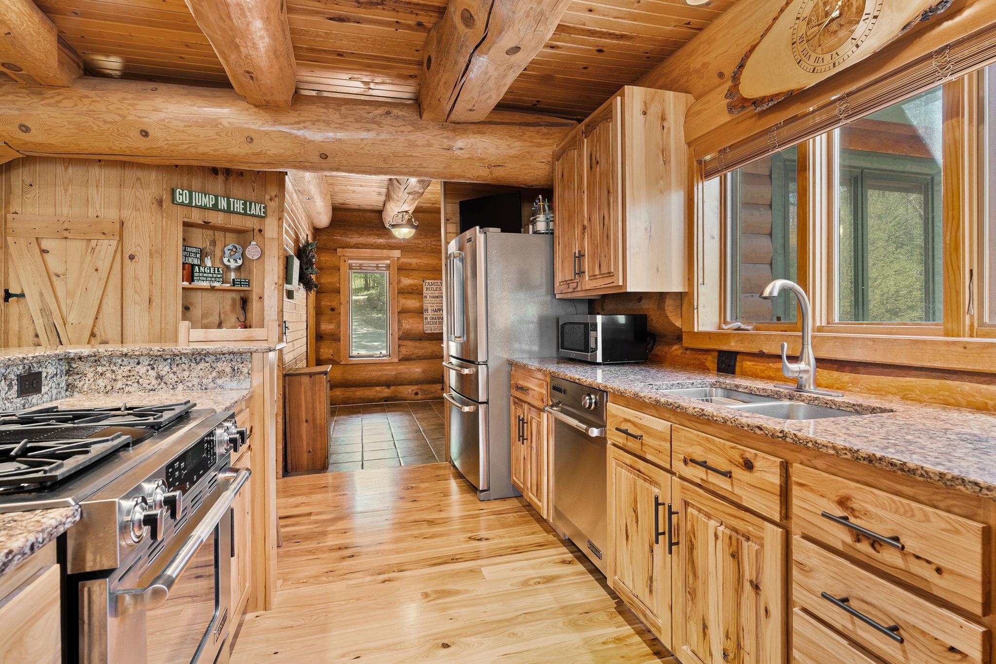 main property photo 25