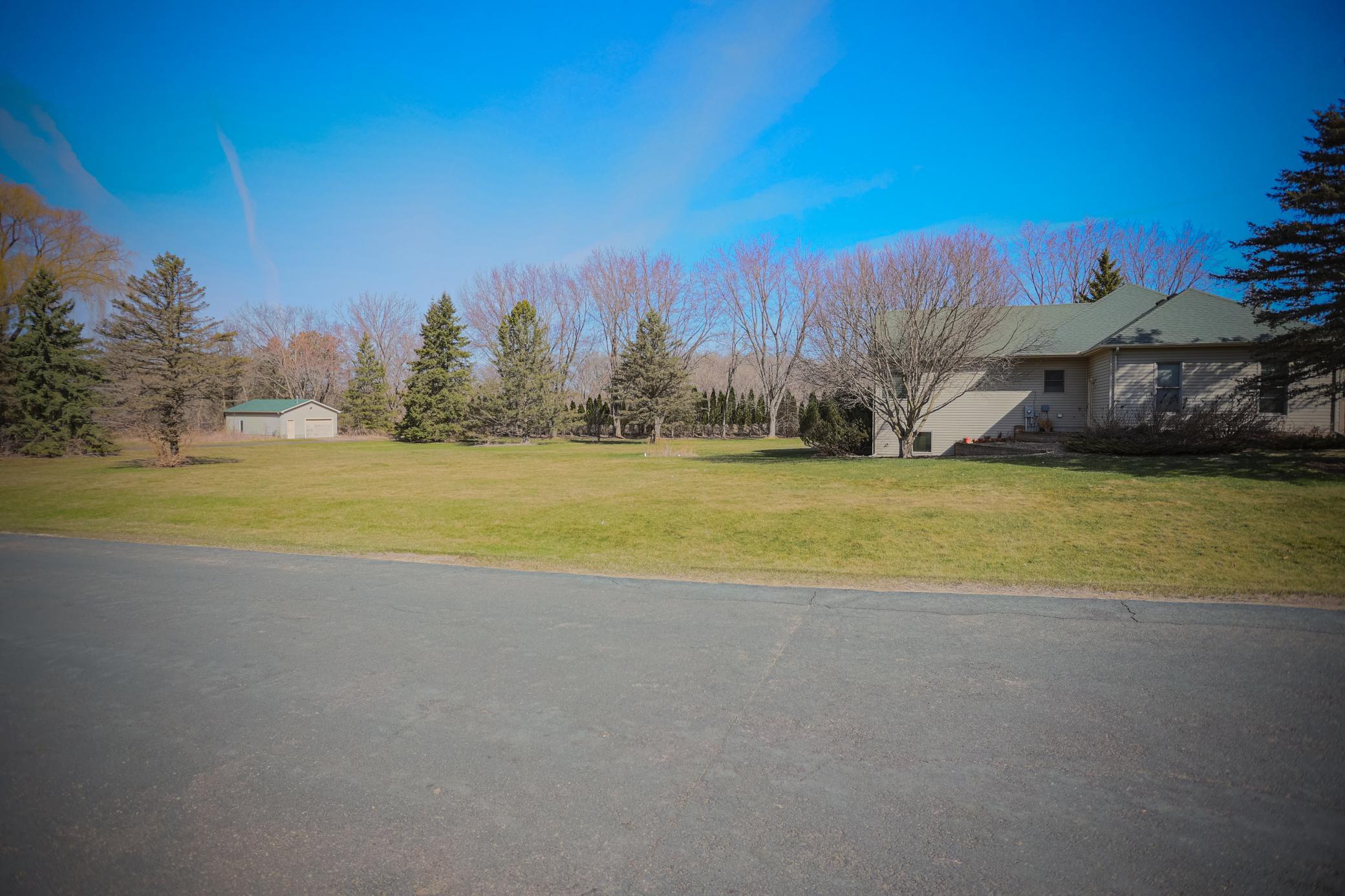 main property photo 16
