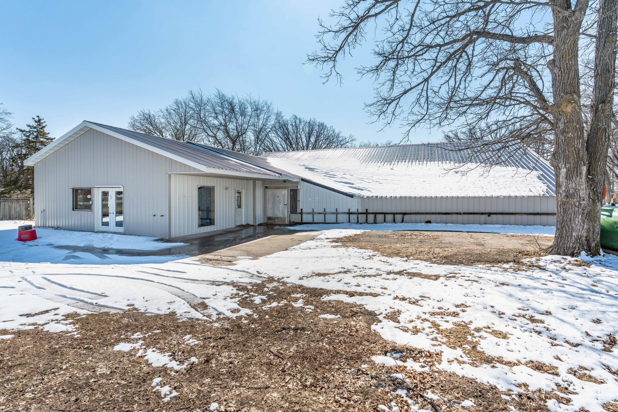 main property photo 24