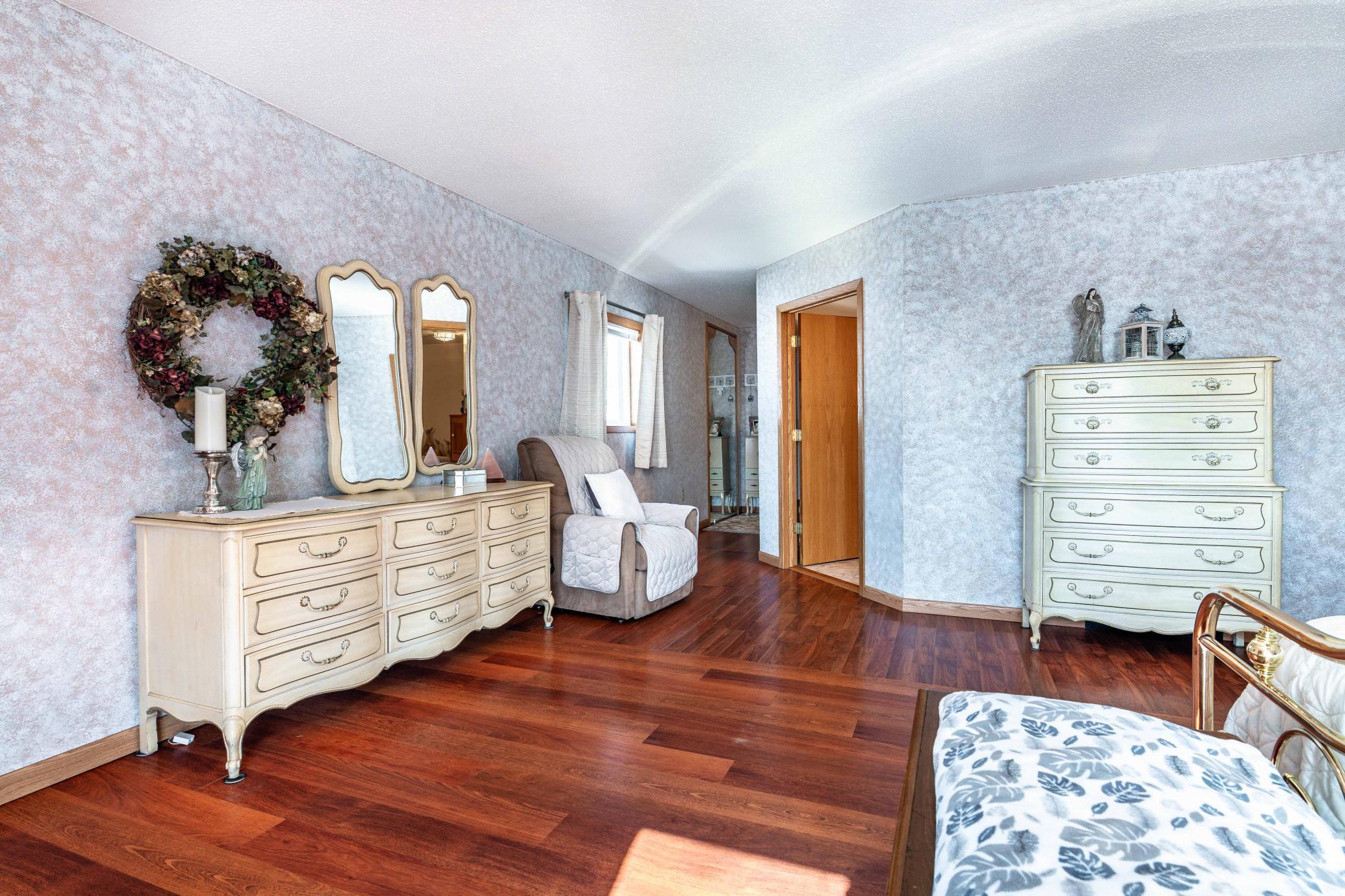 main property photo 59