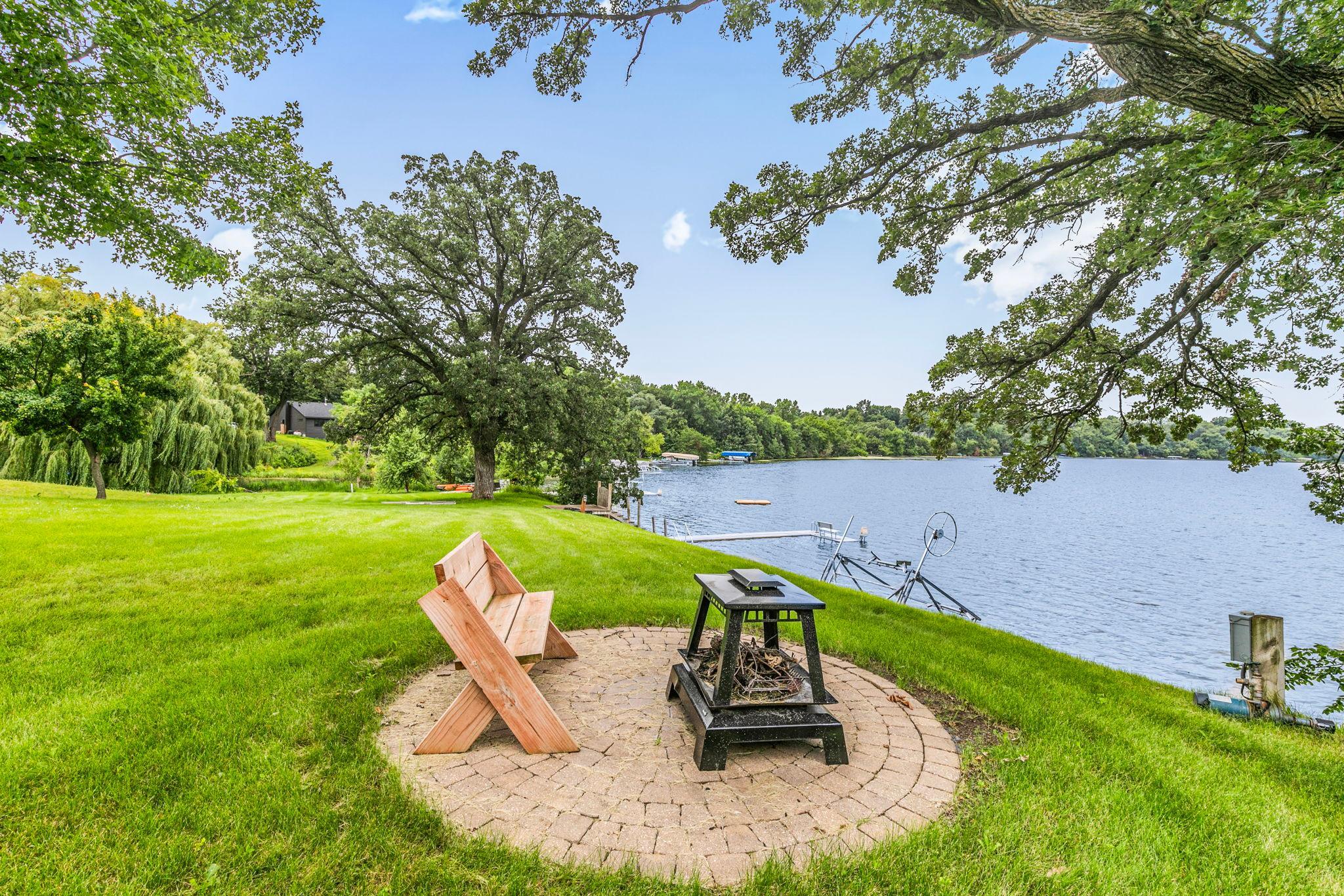 main property photo 10