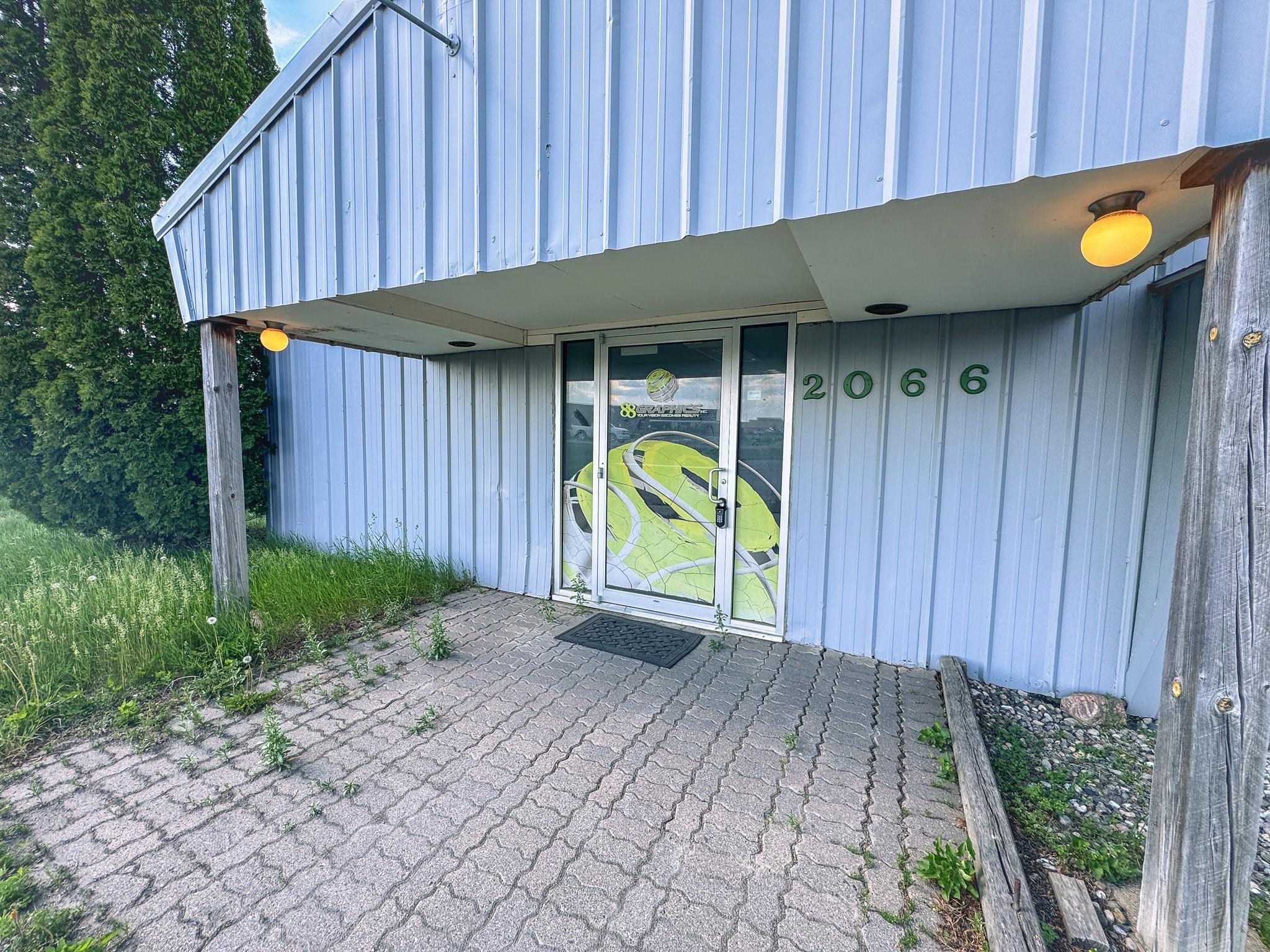 main property photo 29