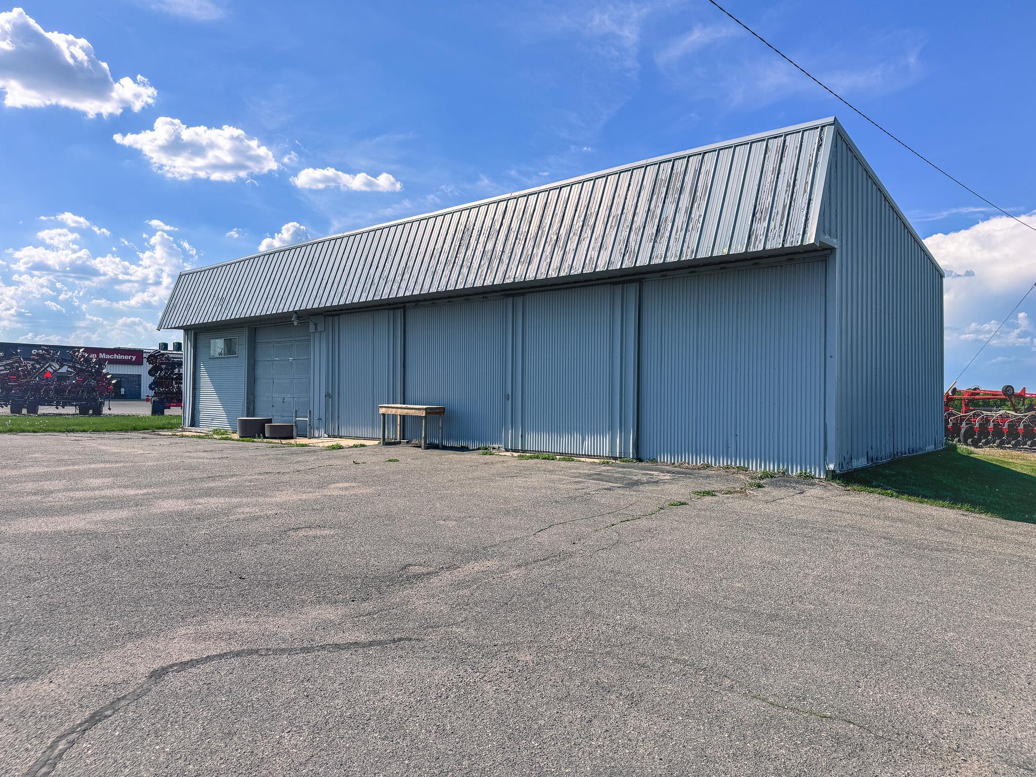 main property photo 33
