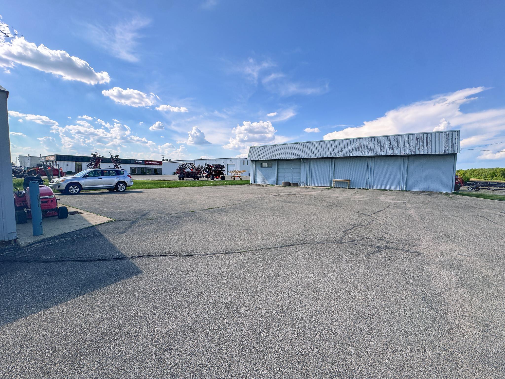 main property photo 34