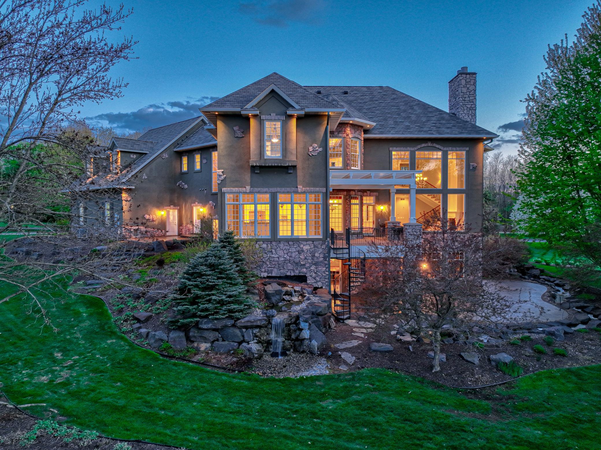 main property photo 3