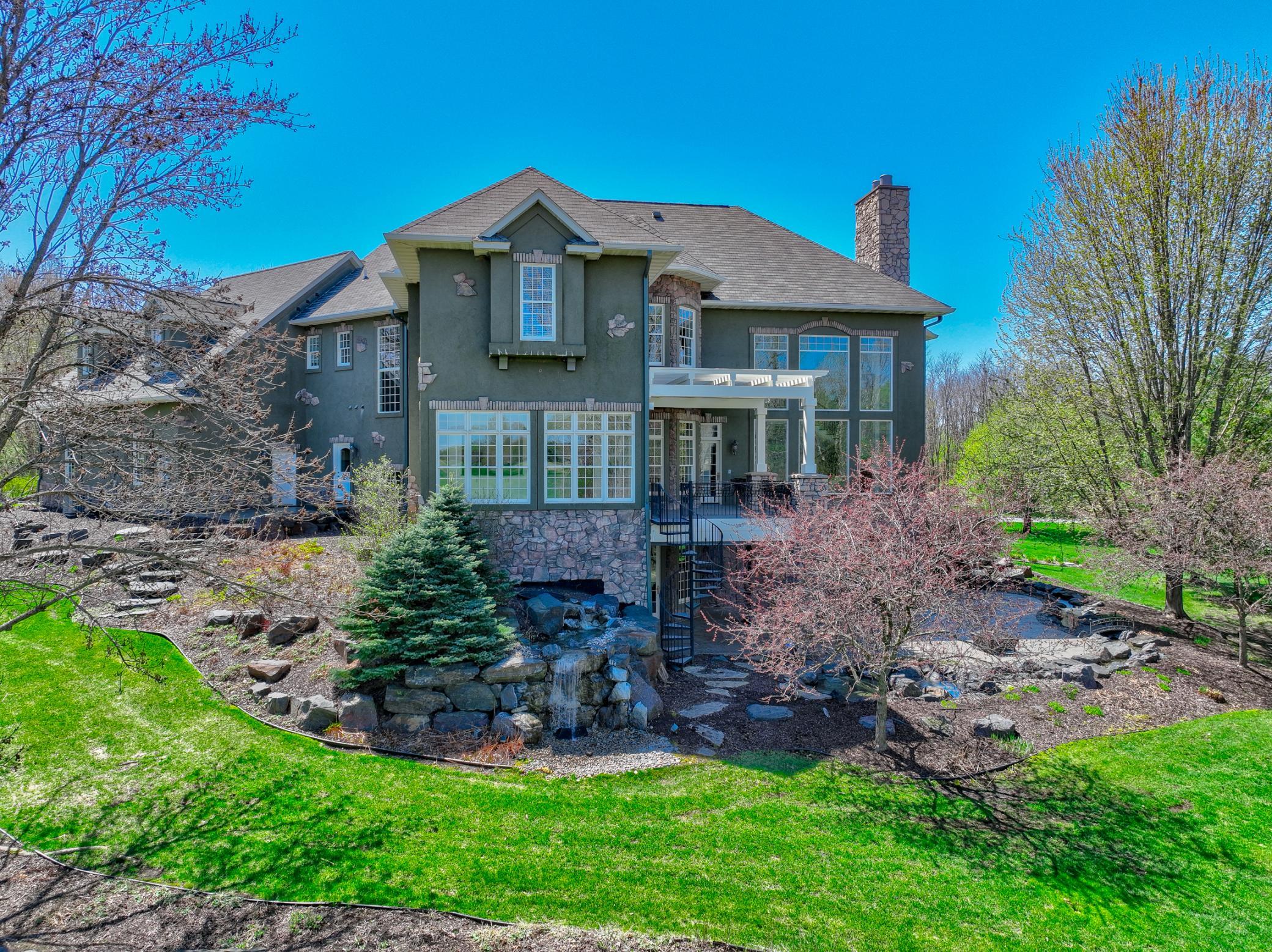 main property photo 38