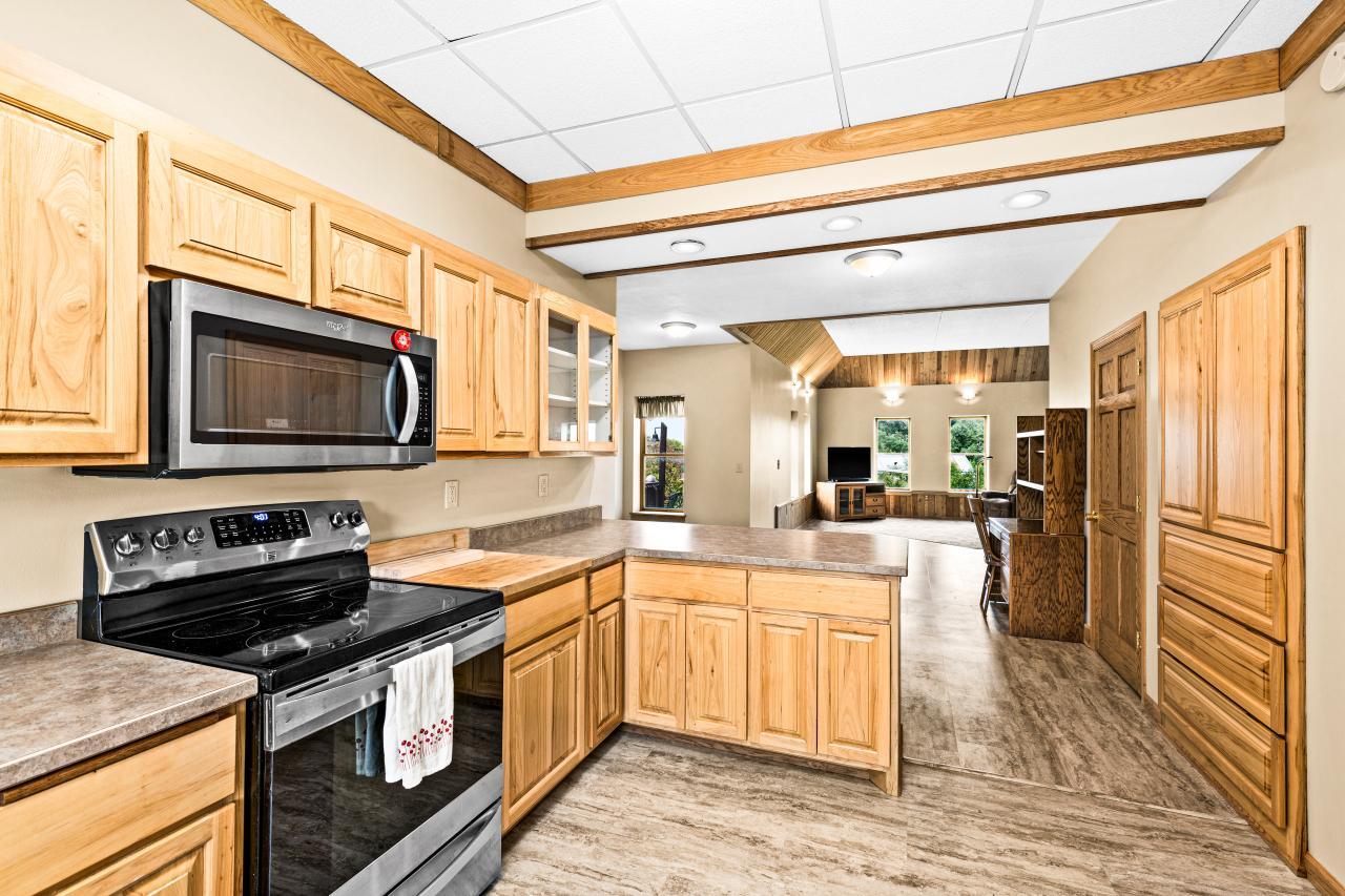 main property photo 67