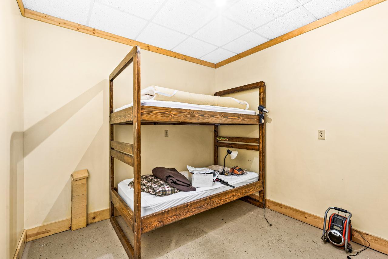 main property photo 74