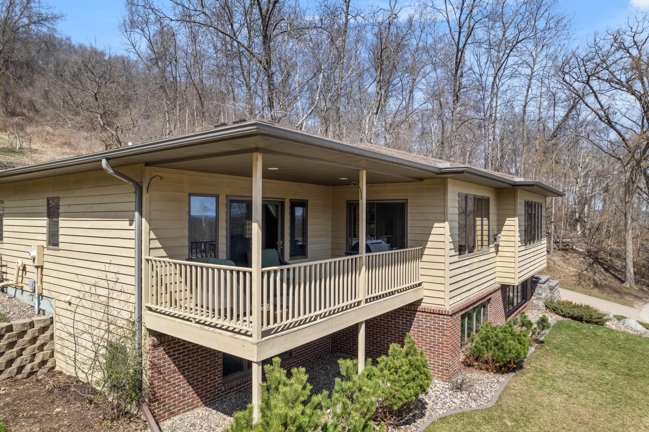 main property photo 37