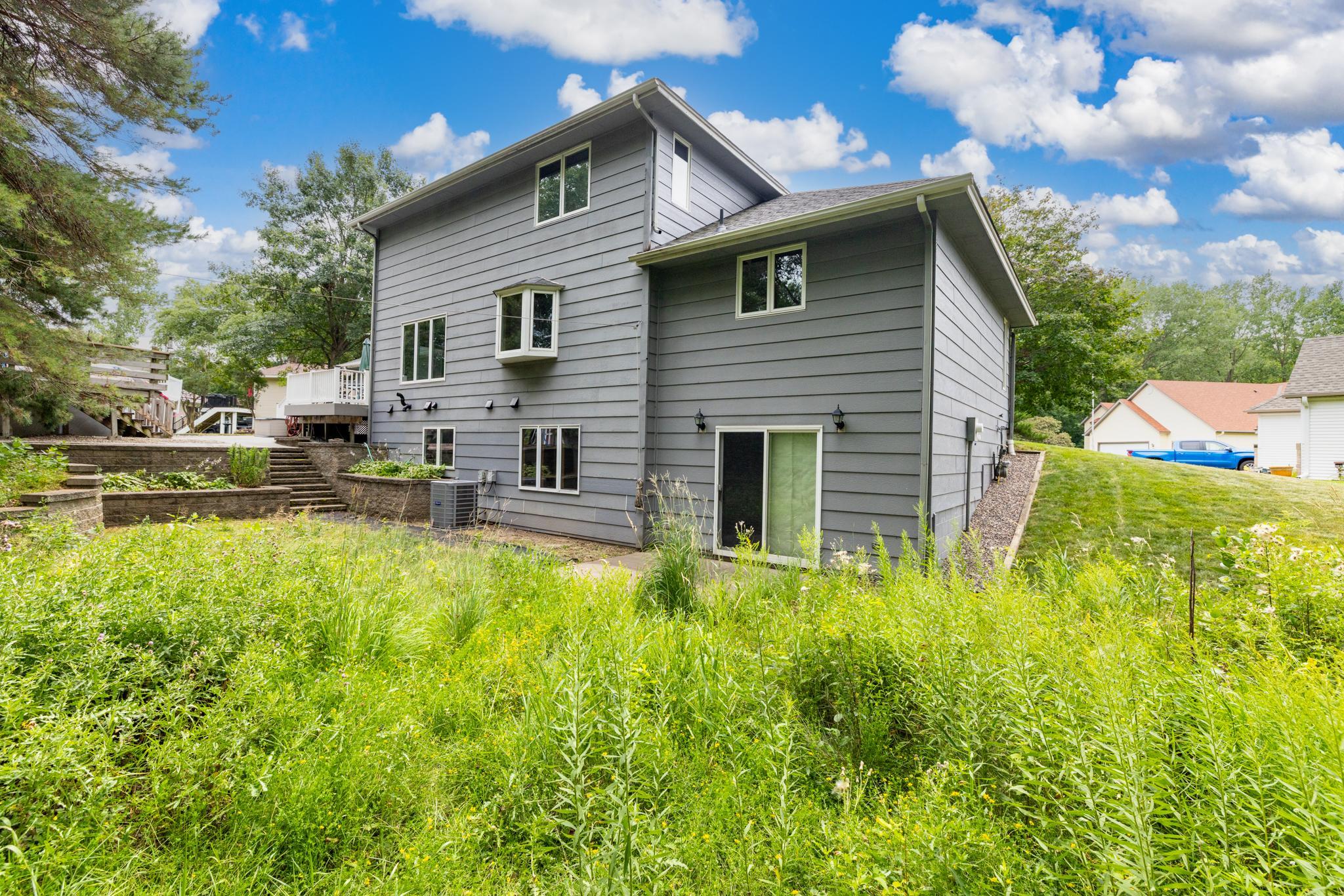 main property photo 33