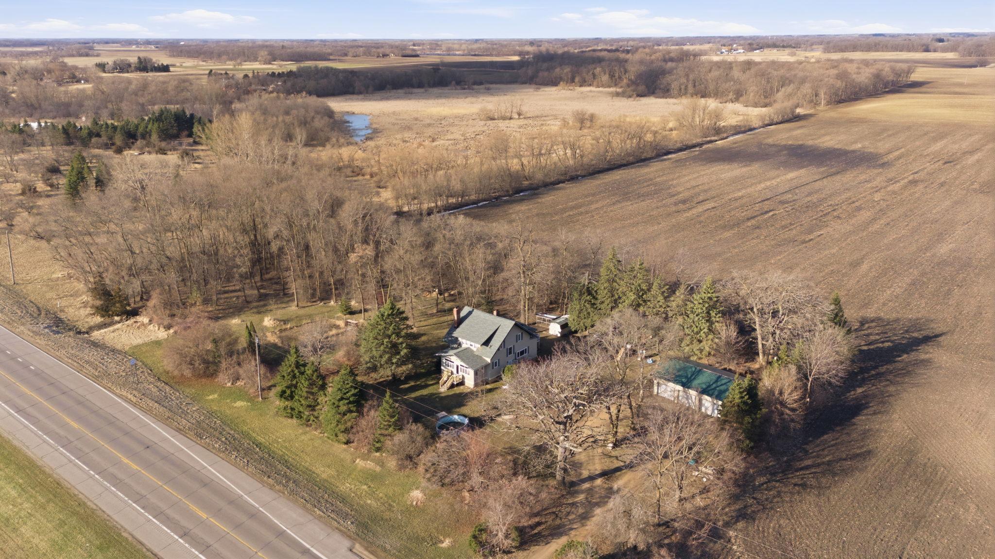 main property photo 4