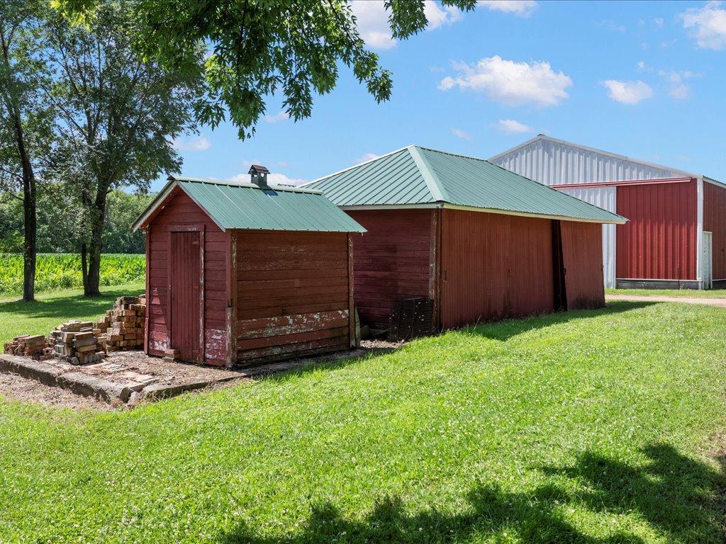 main property photo 38