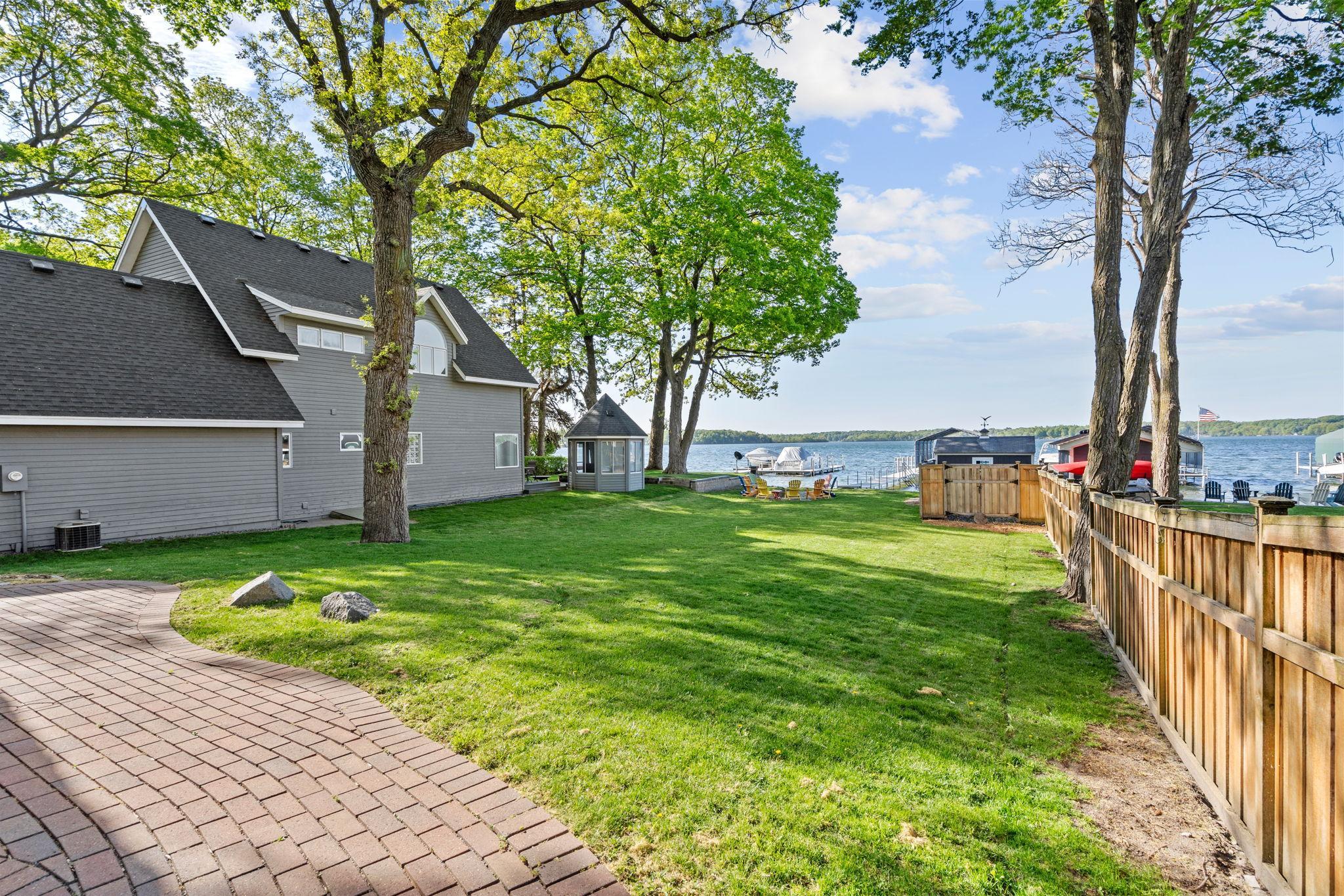 main property photo 77