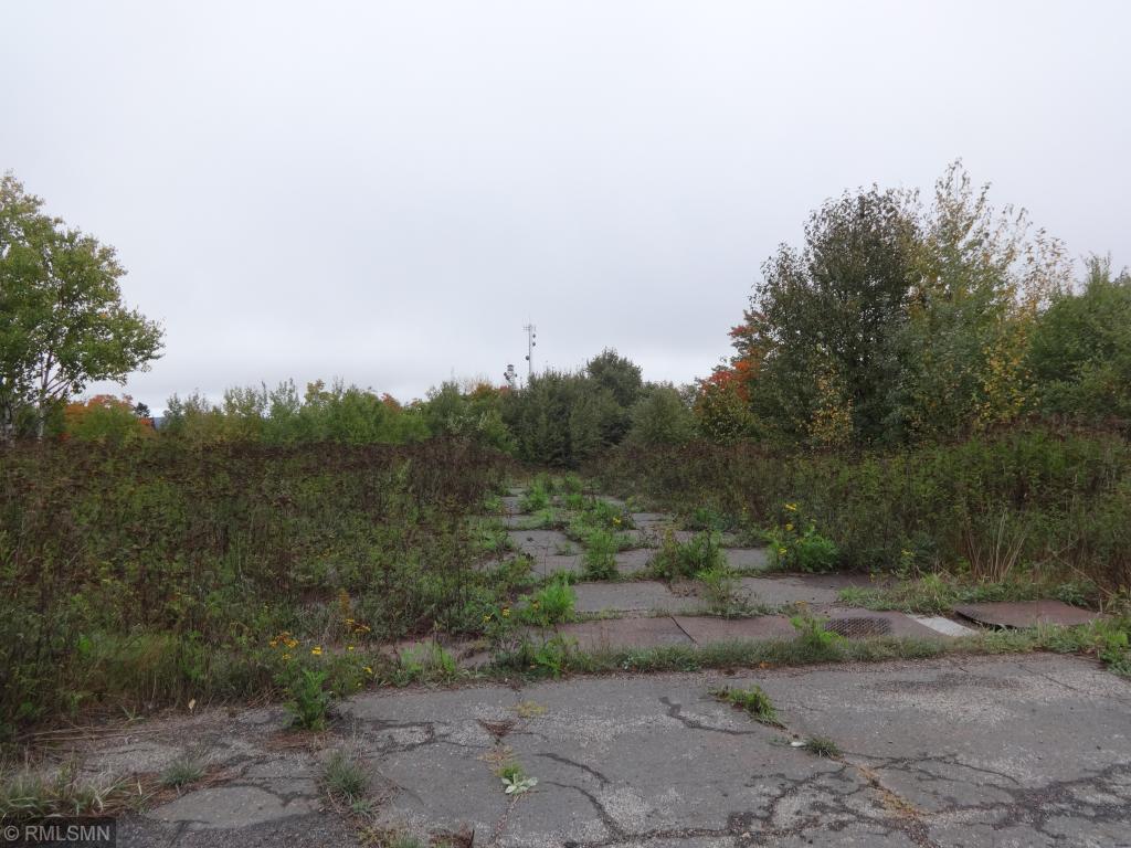 main property photo 8