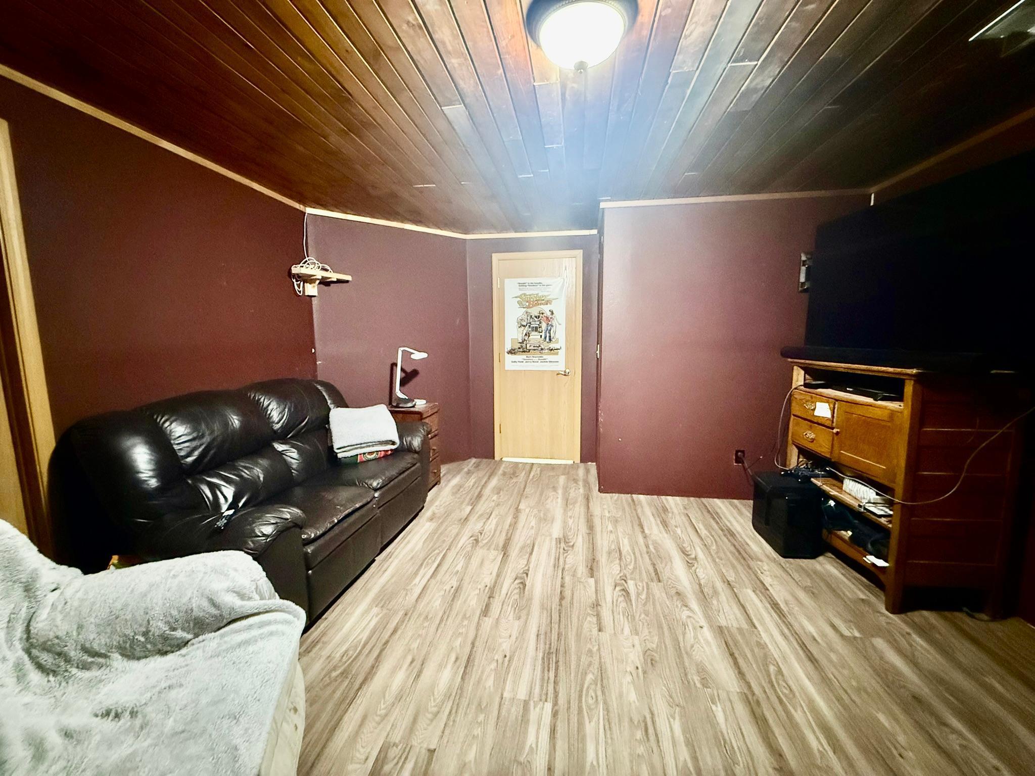 main property photo 59