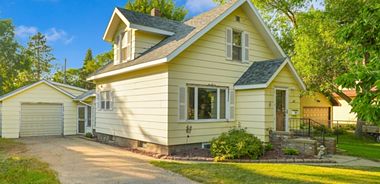 image of property with 3 Bed | 1 Bath | 1,161 Sqft