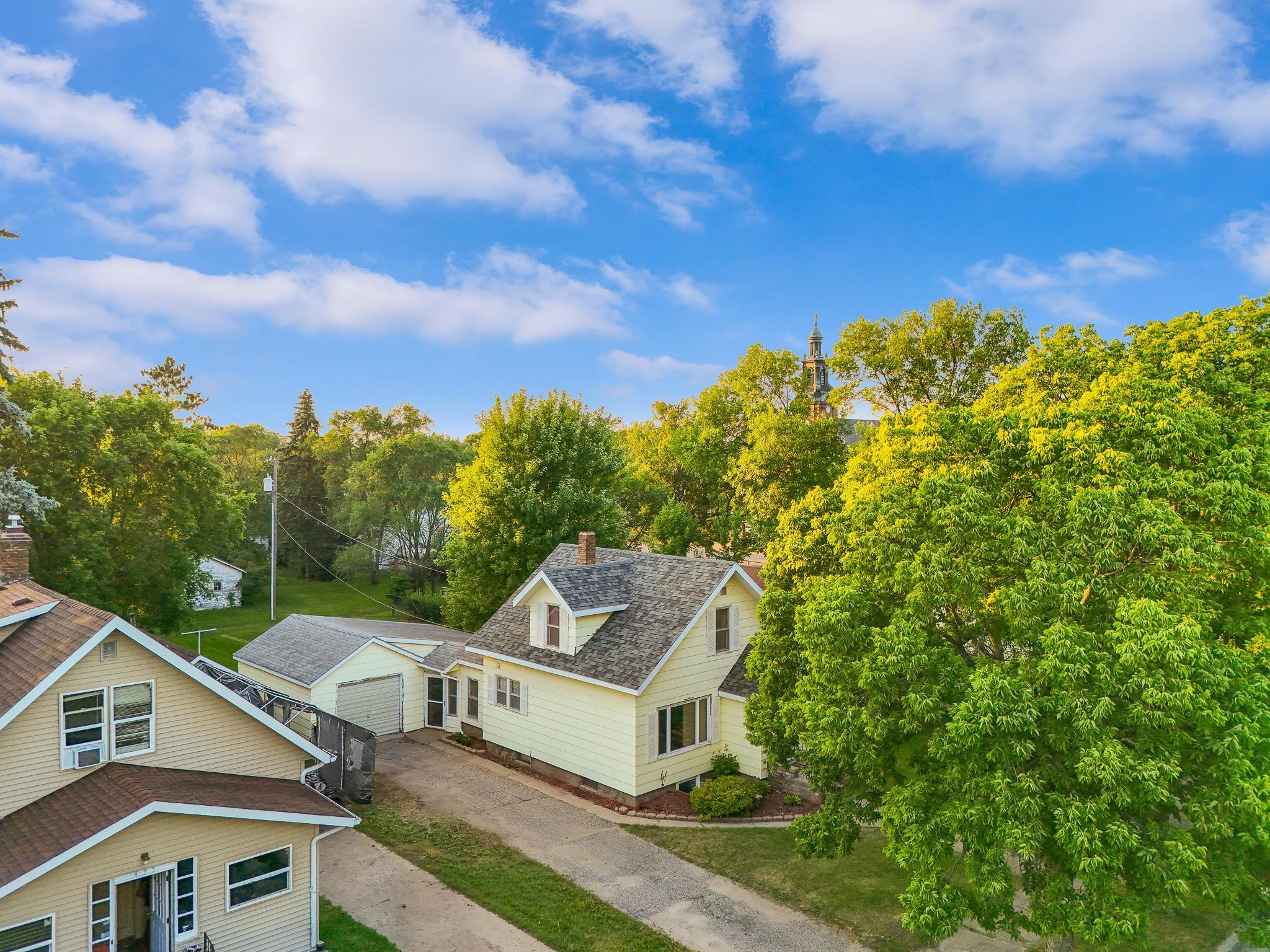 main property photo 29
