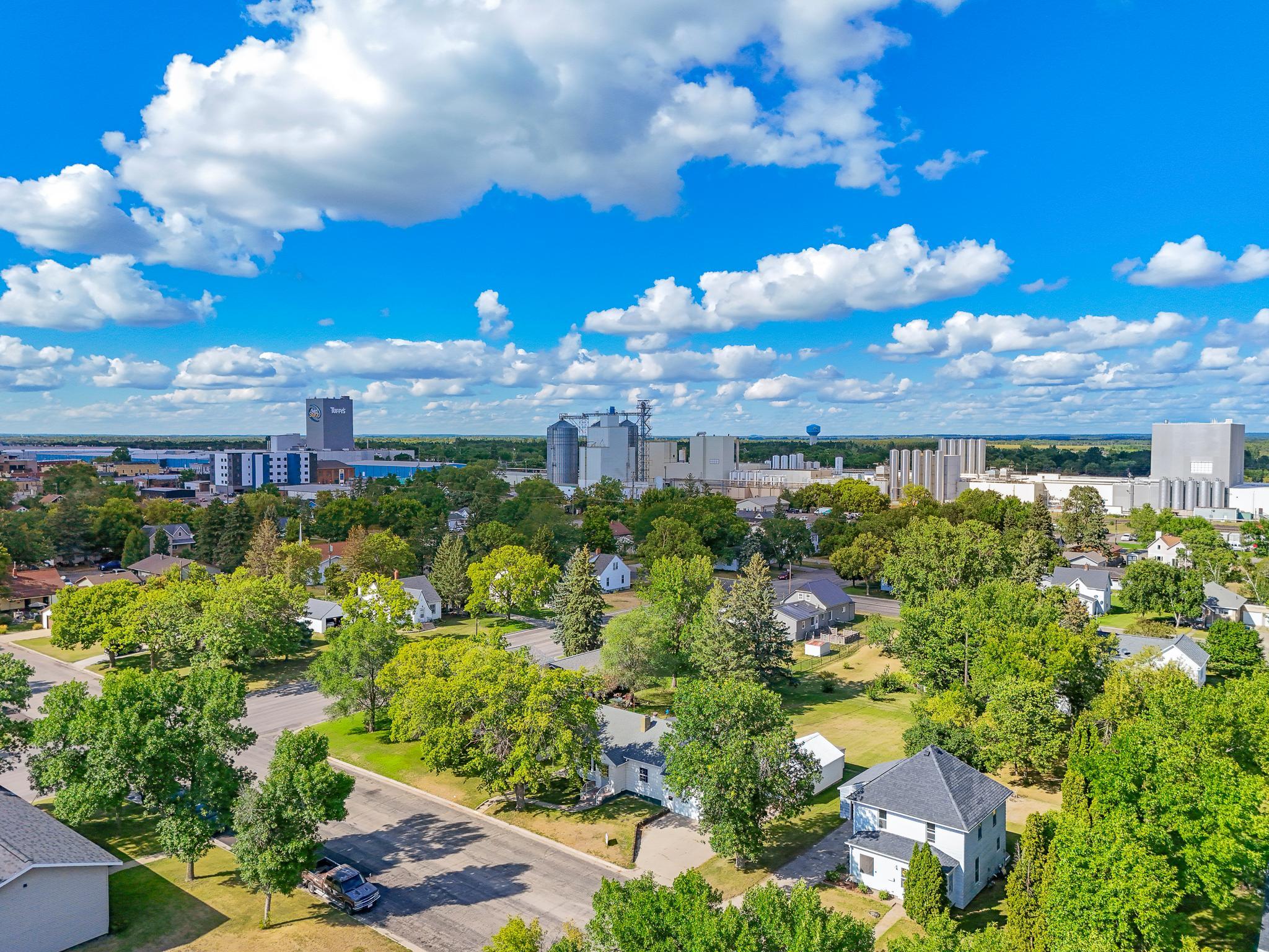 main property photo 37