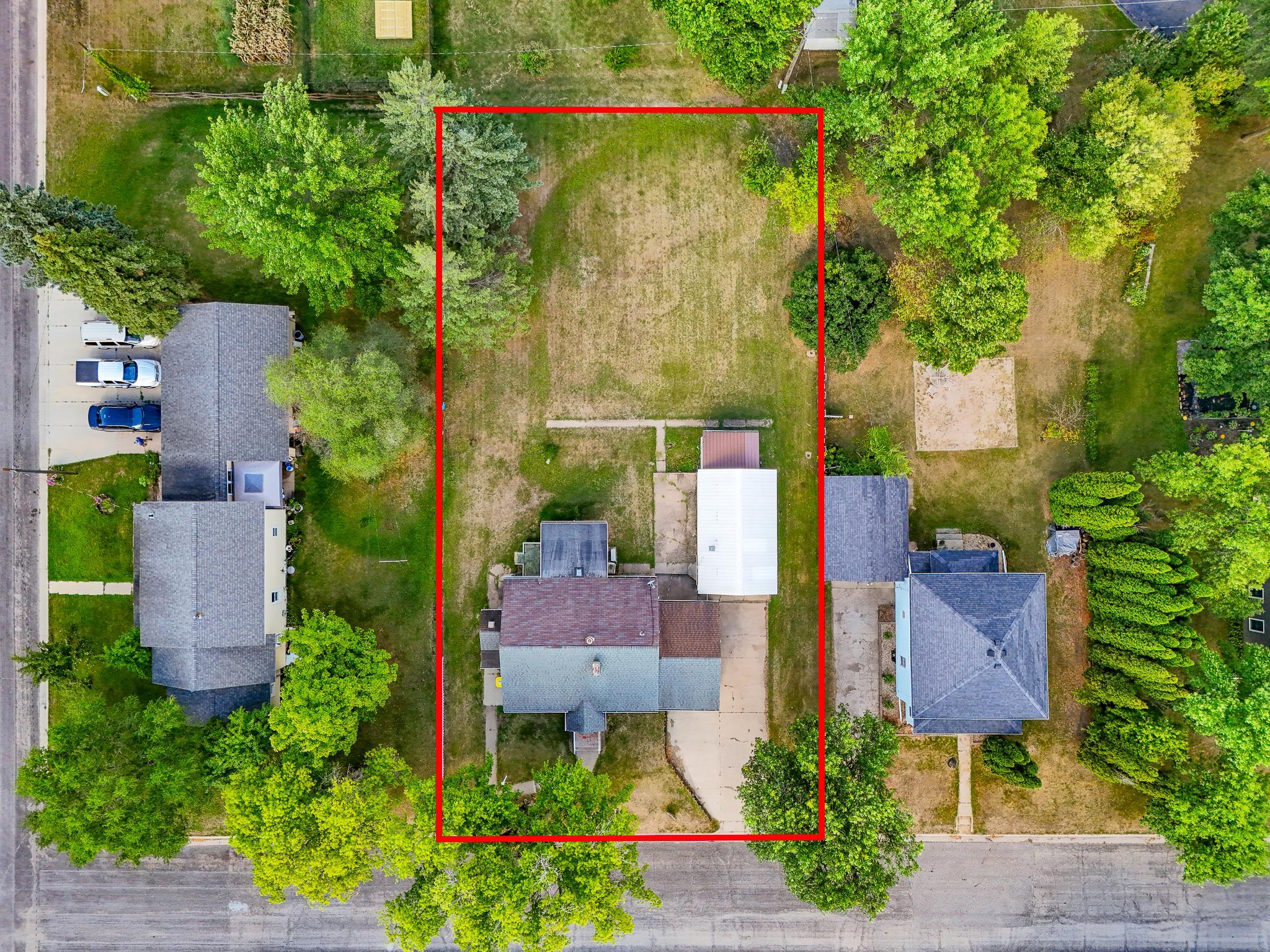 main property photo 39