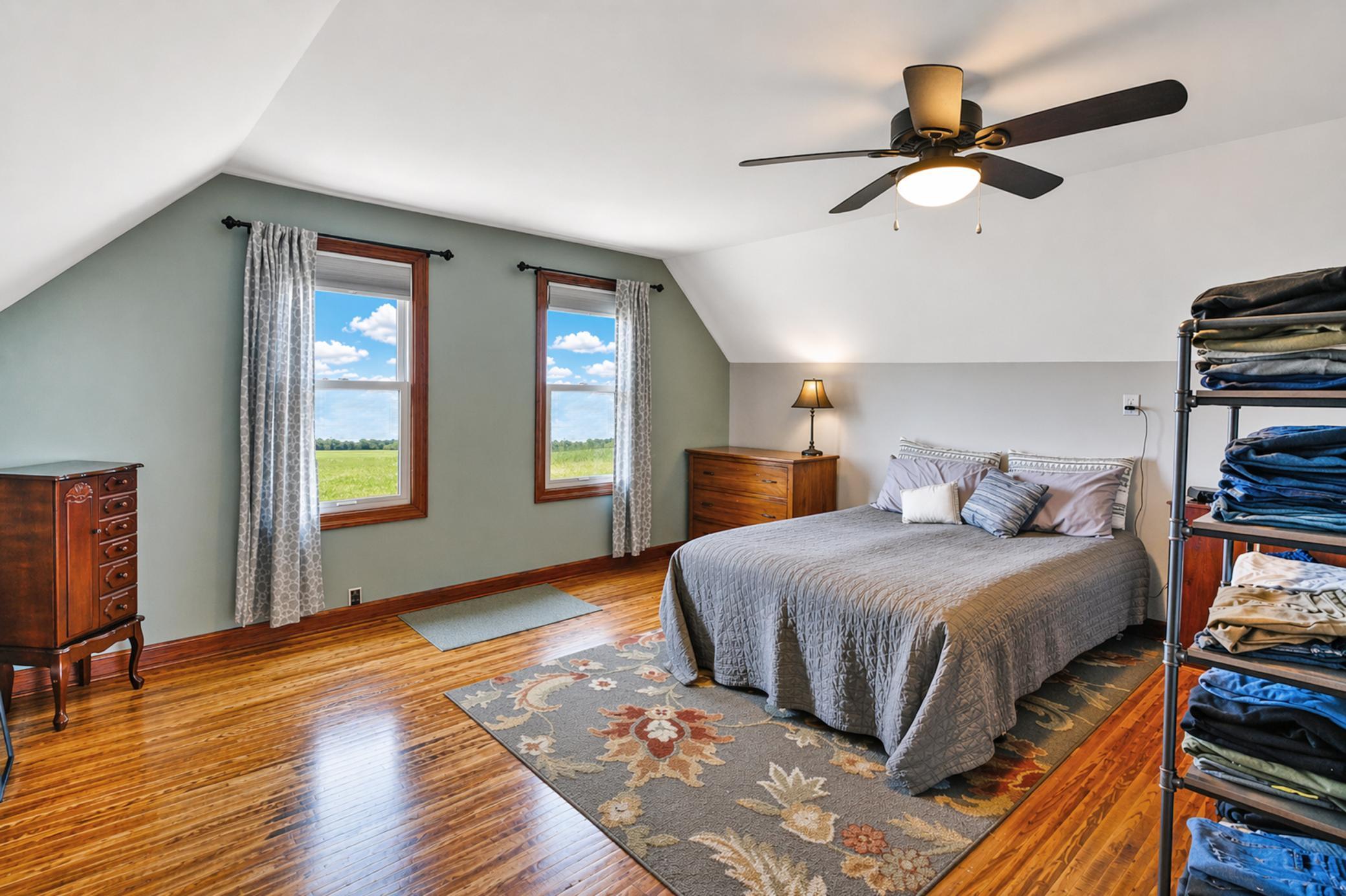 main property photo 19
